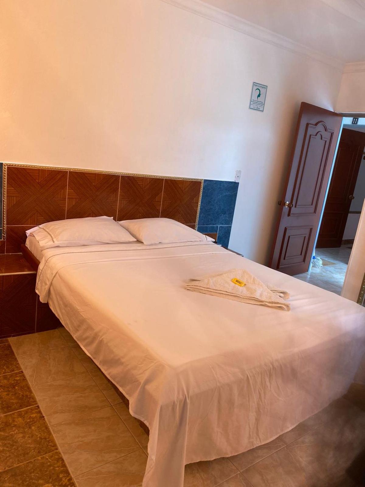 Hotel Los Pinos Neiva - Image 1