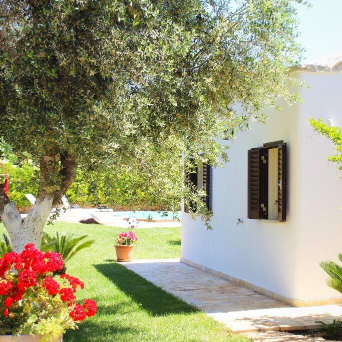 TRULLO CHEFMARCO PRIVATE/SALTWATER SWIMMING POOL
