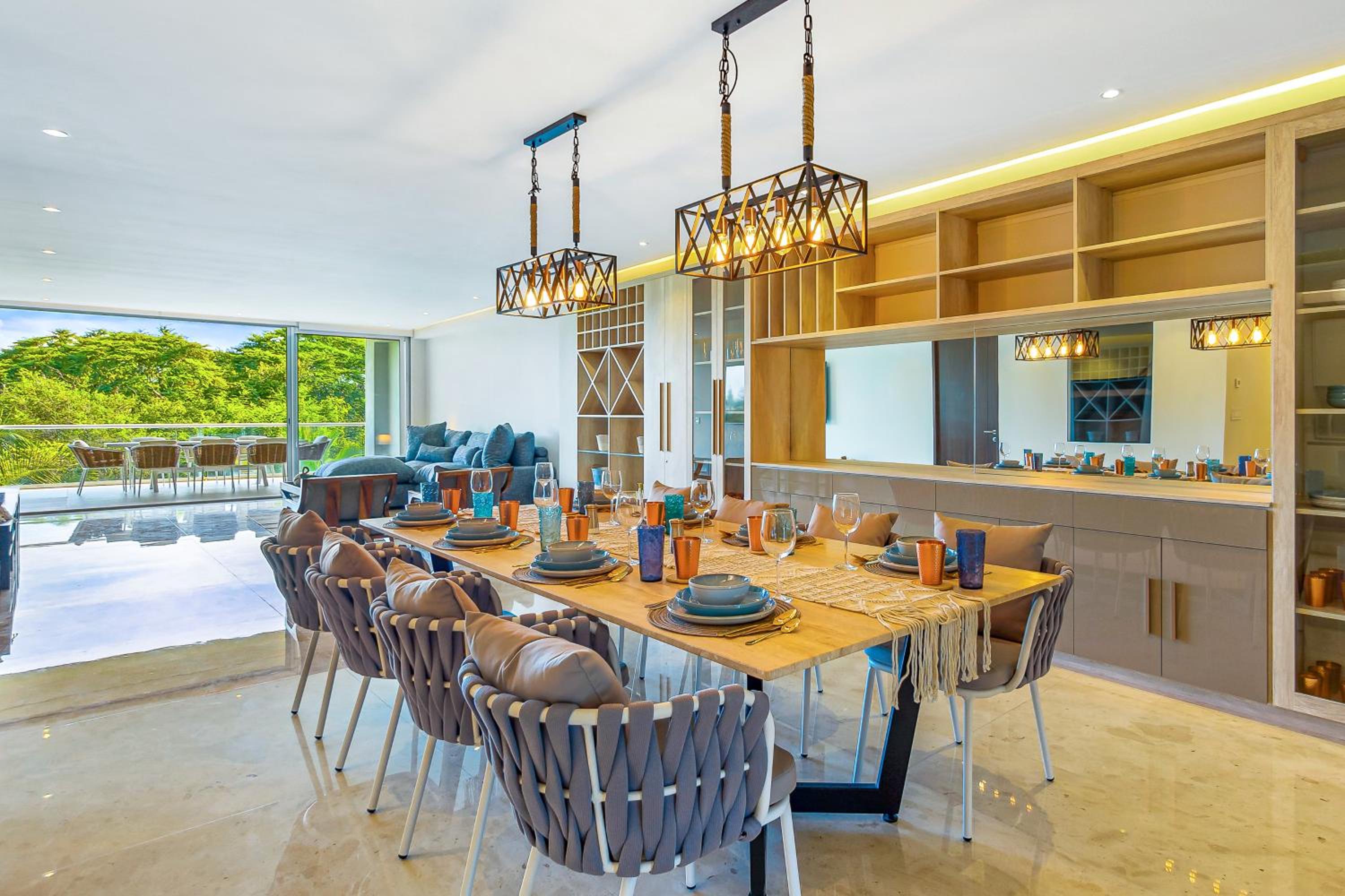 dining