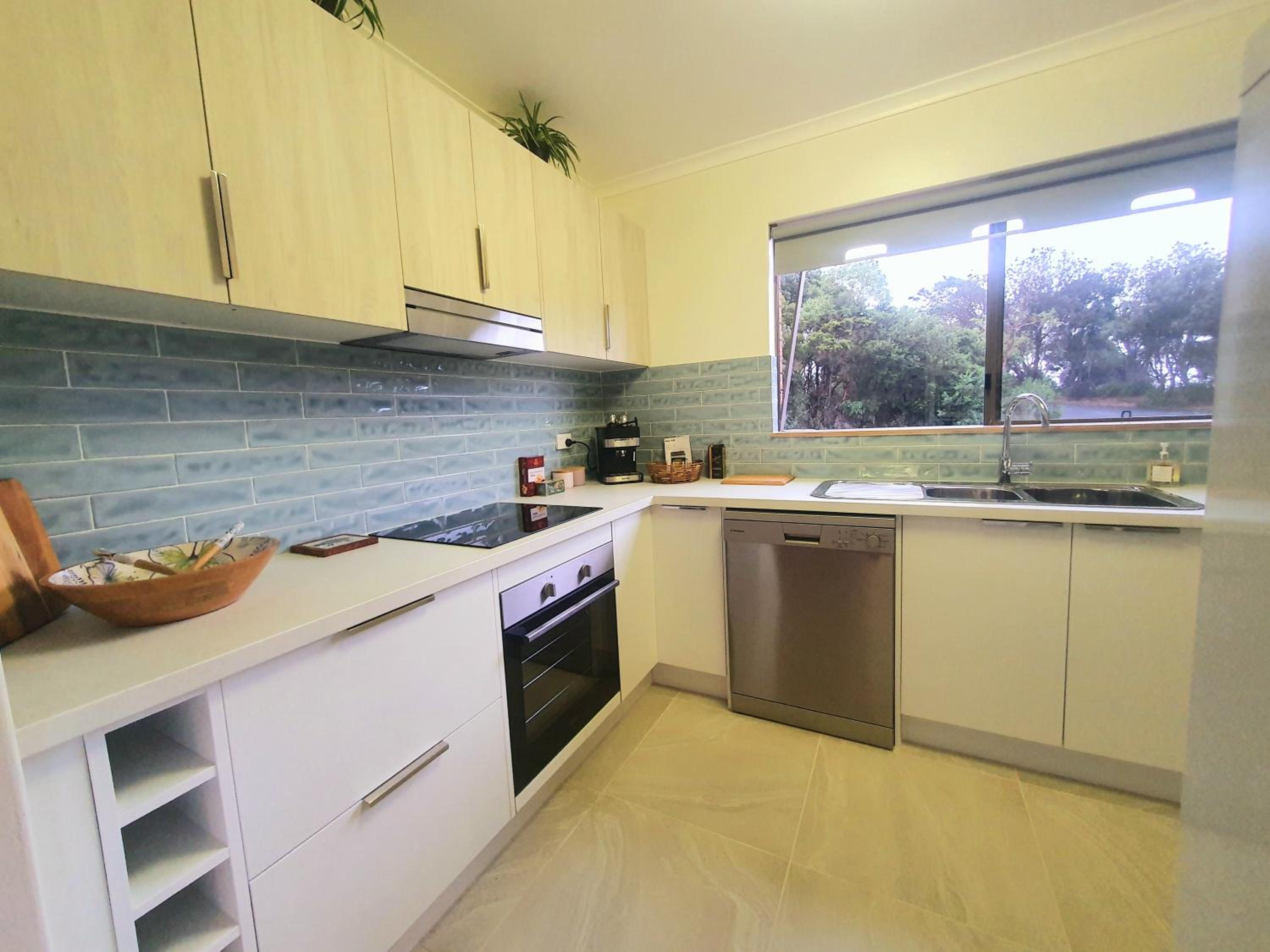 Ocean Crest On Pebbly - Traveller's Choice Winner!