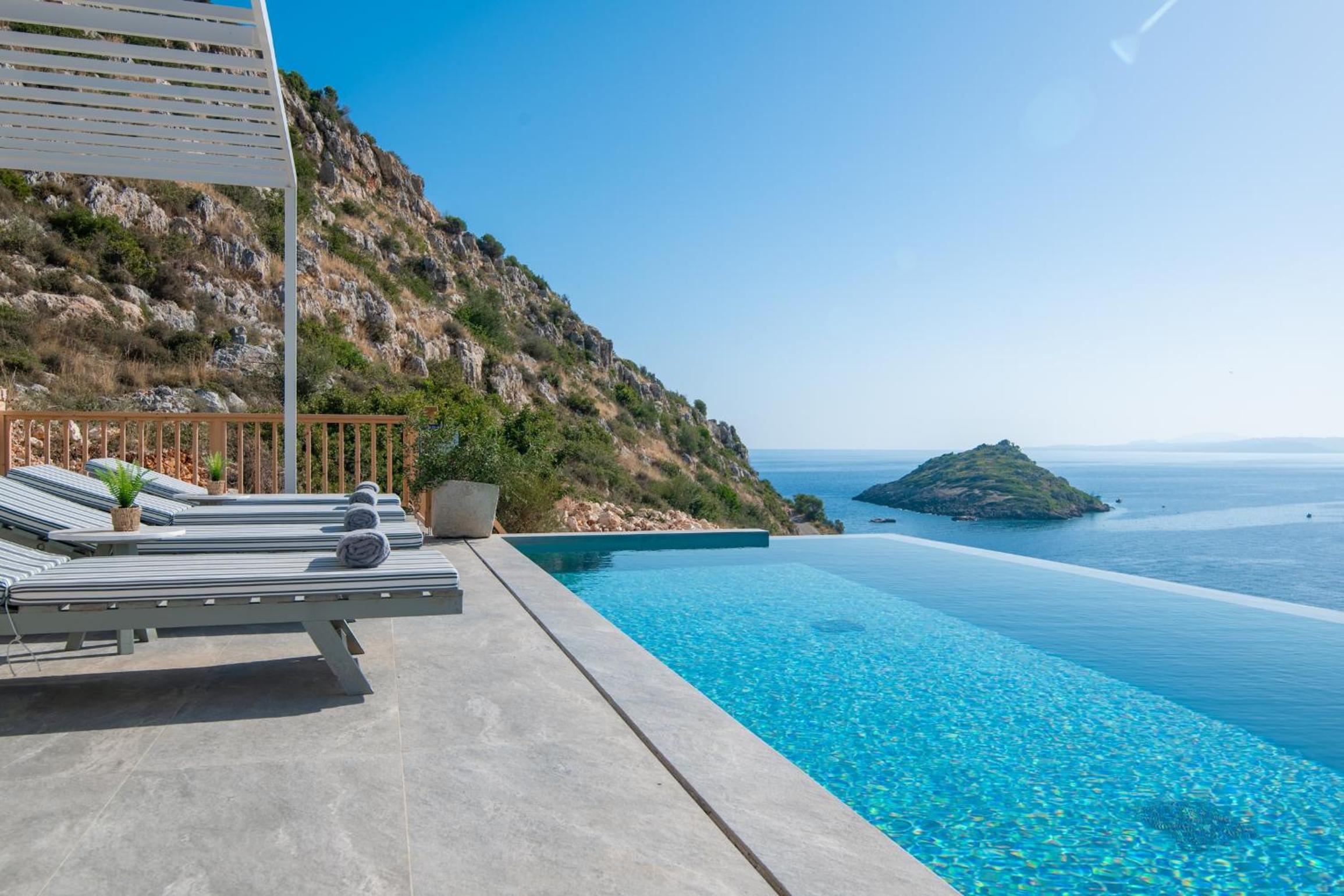 Villa Paganos