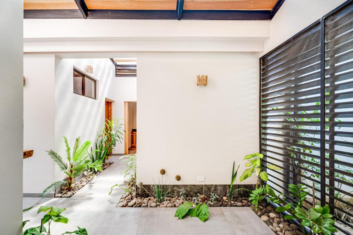 La Casa Tico Tango