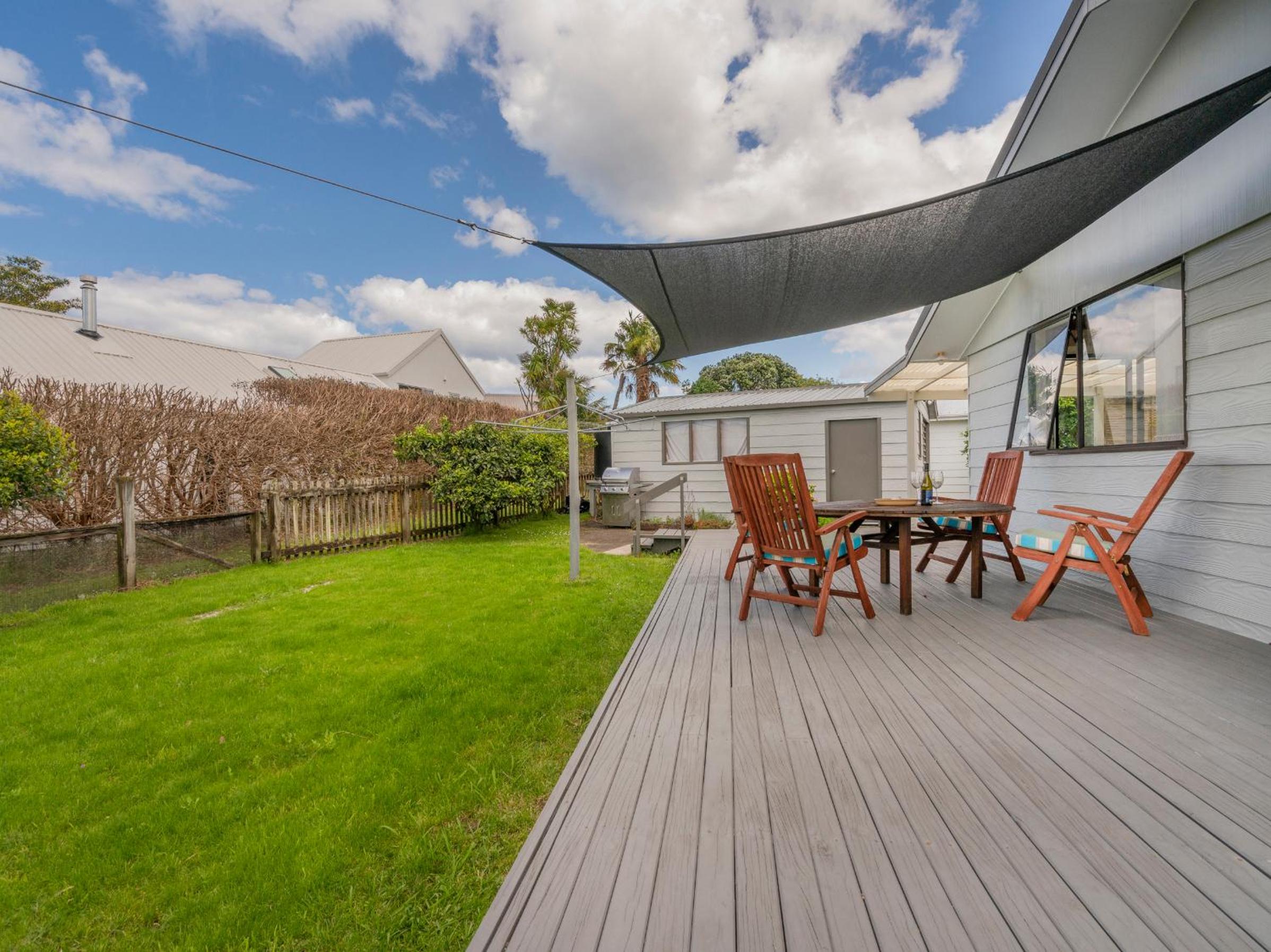 Treasure on Chestnut - Tairua Holiday Home view 2