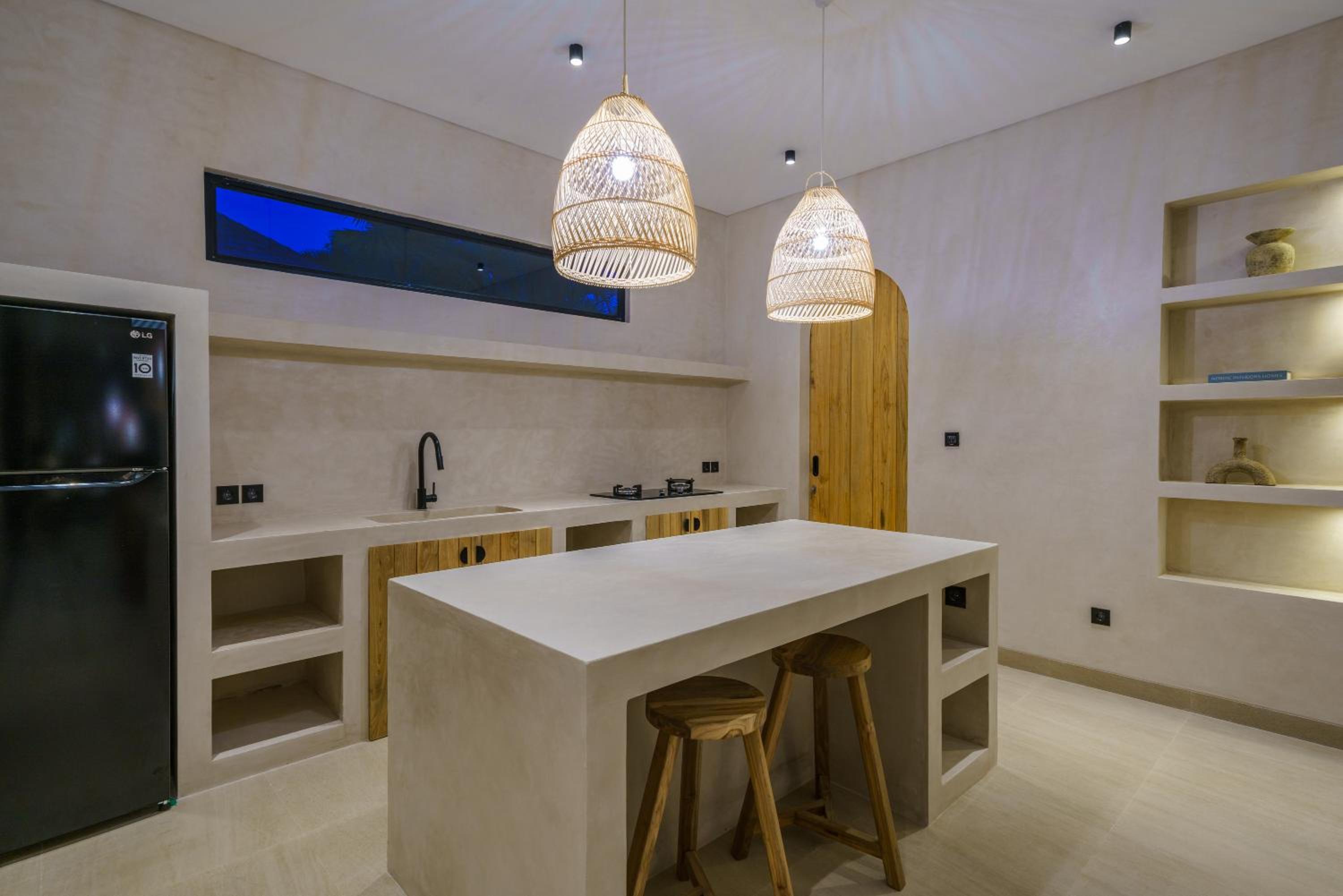 Villa Leros - Modern Chic 2BR Mediterranean Villa in Canggu!