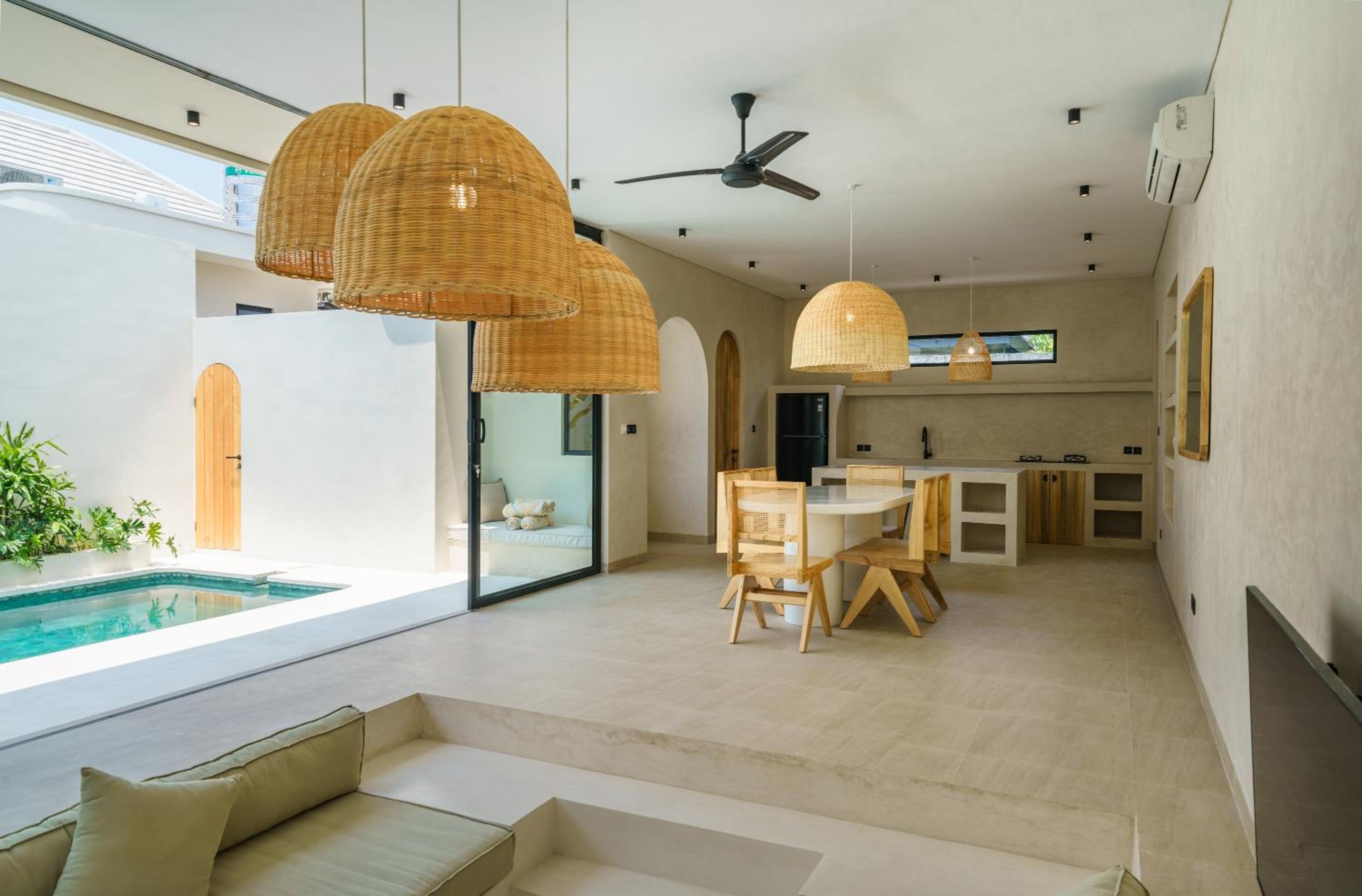 Villa Leros - Modern Chic 2BR Mediterranean Villa in Canggu!