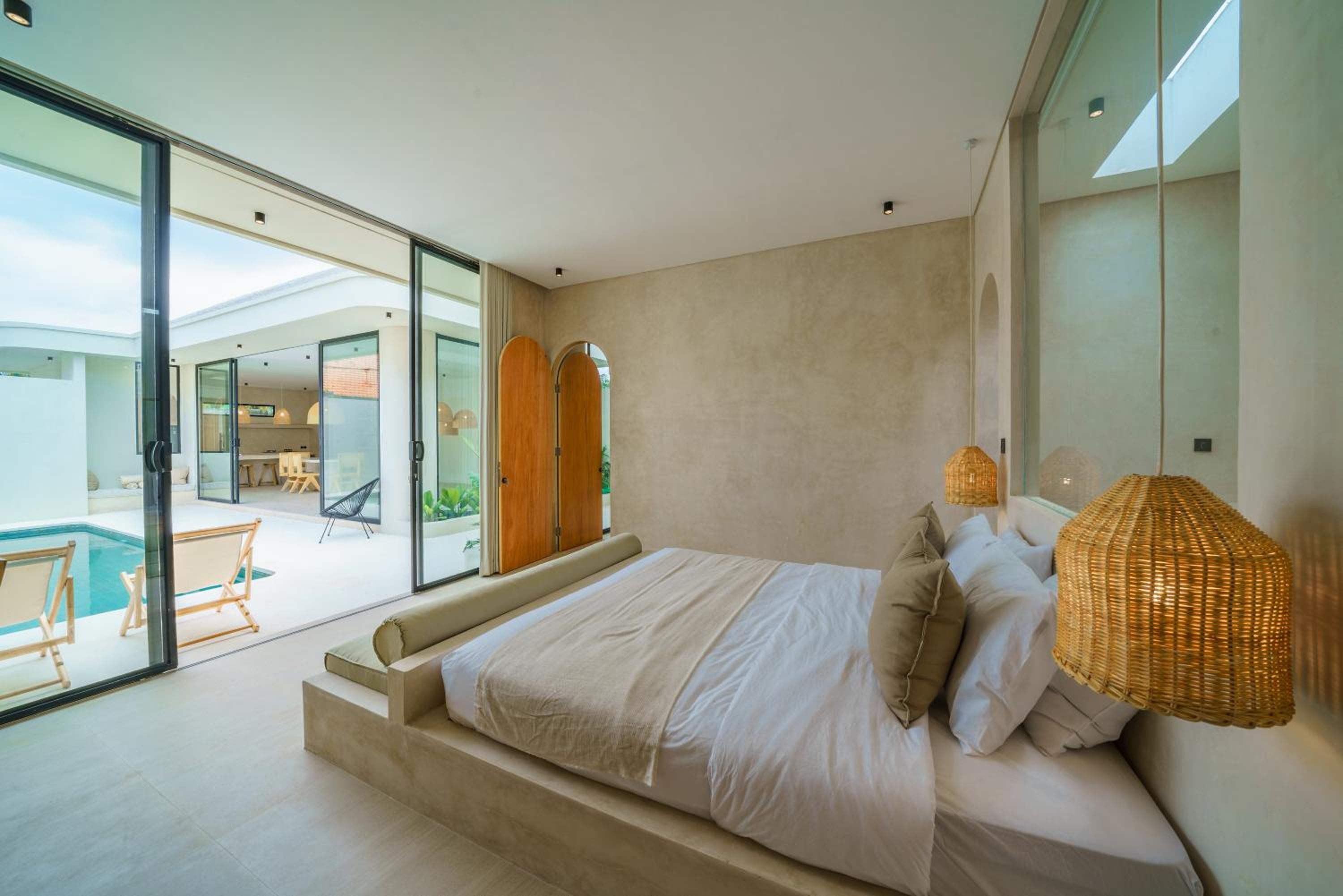 Villa Leros - Modern Chic 2BR Mediterranean Villa in Canggu!