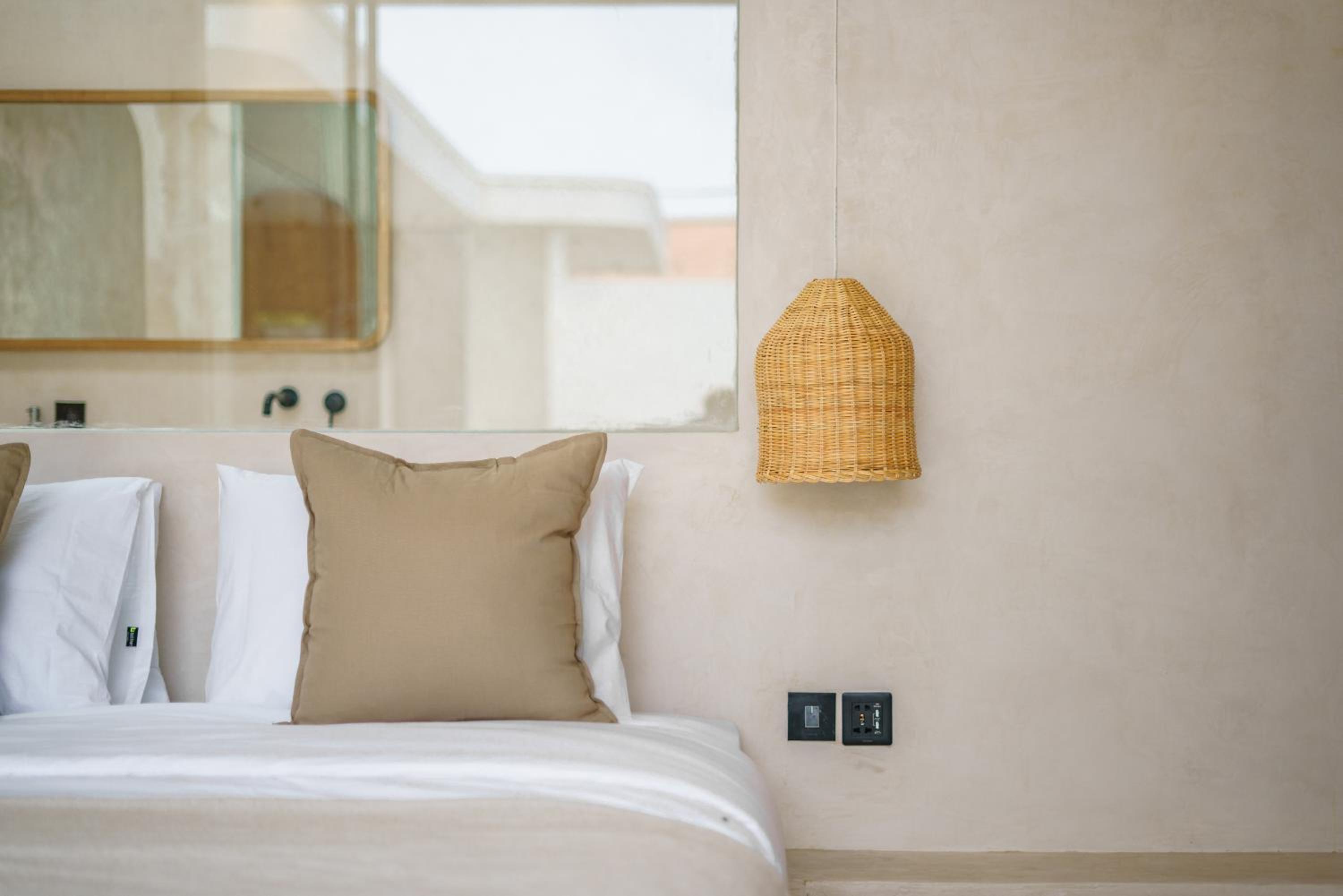 Villa Leros - Modern Chic 2BR Mediterranean Villa in Canggu!