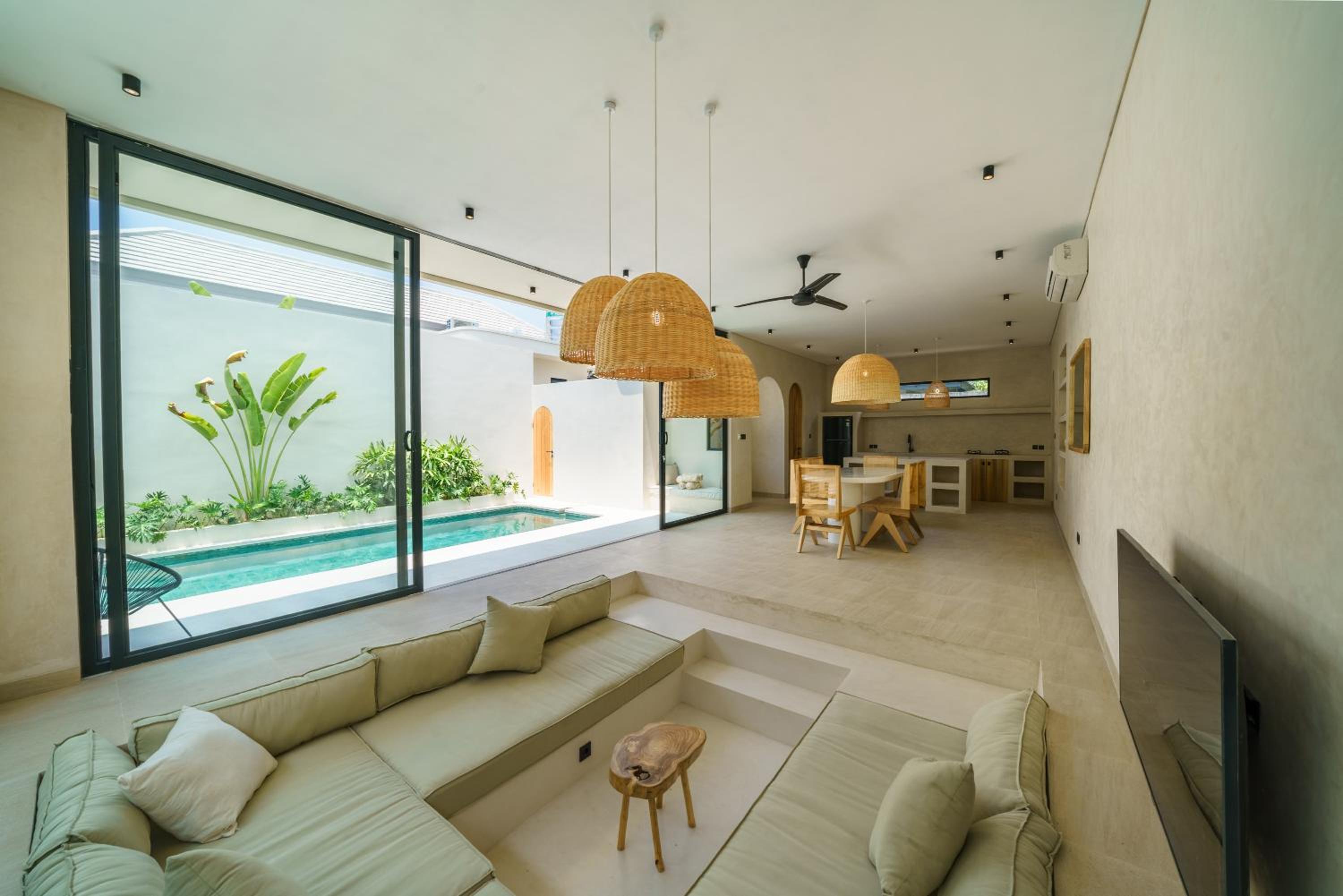 Villa Leros - Modern Chic 2BR Mediterranean Villa in Canggu!