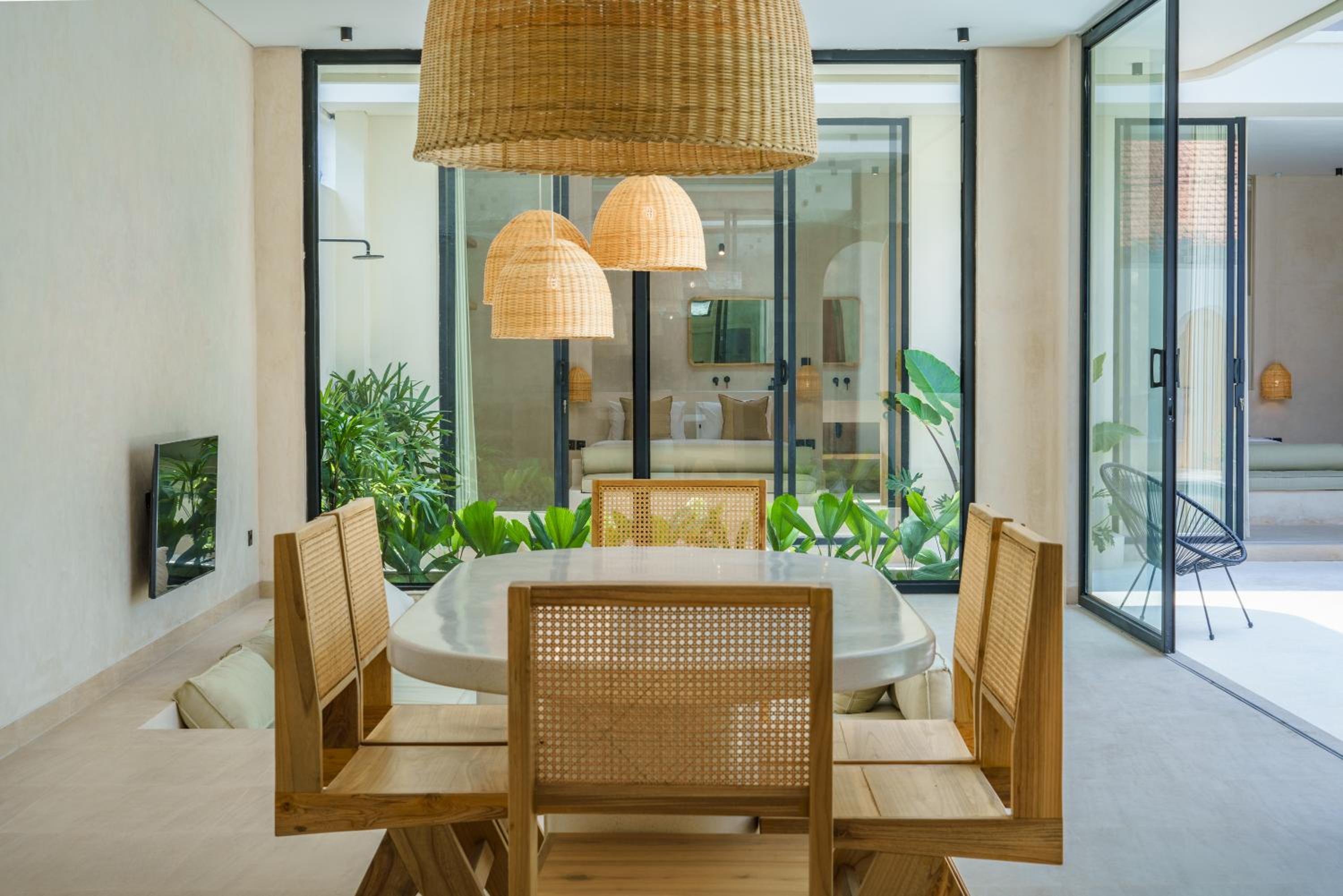 Villa Leros - Modern Chic 2BR Mediterranean Villa in Canggu!