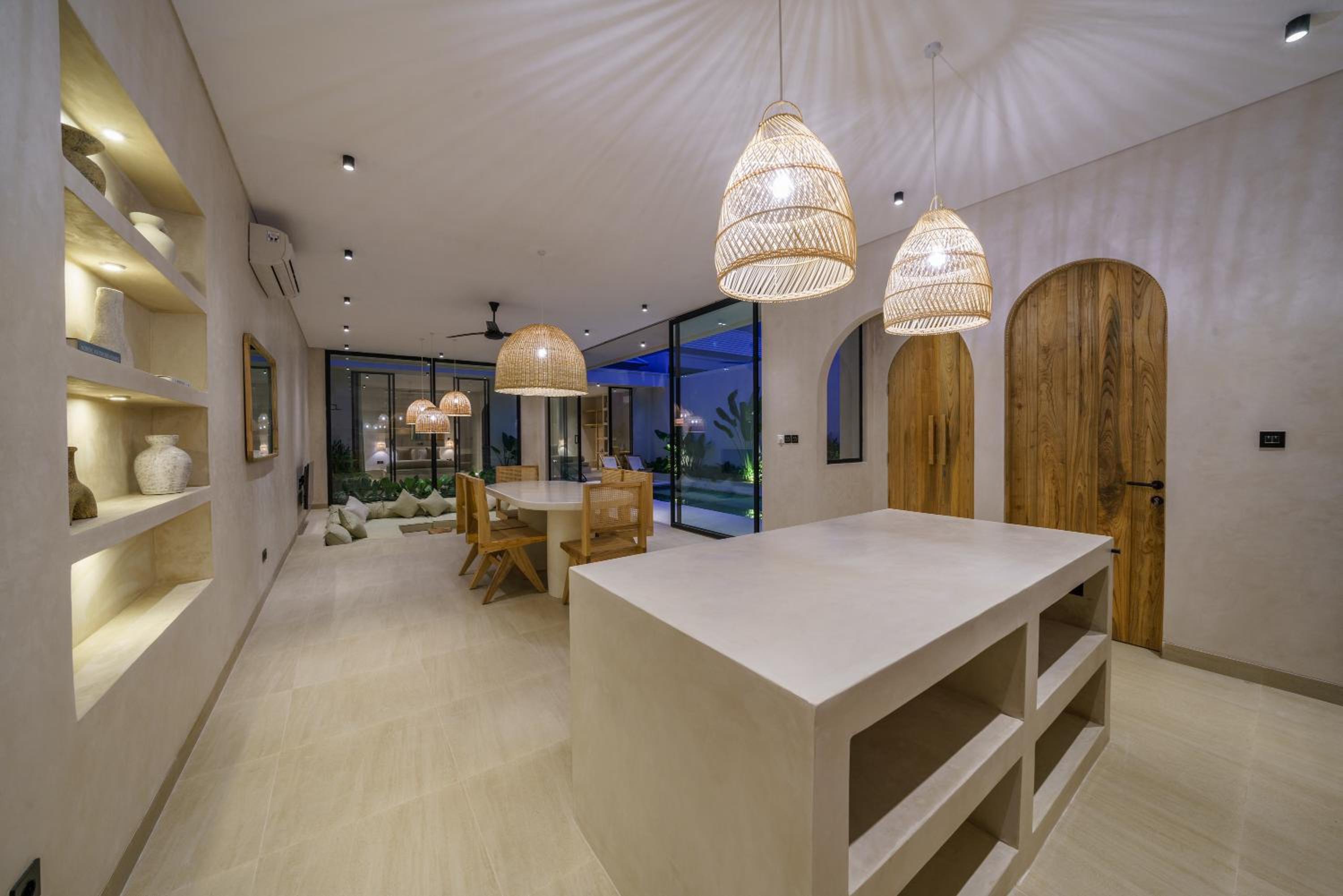Villa Leros - Modern Chic 2BR Mediterranean Villa in Canggu!