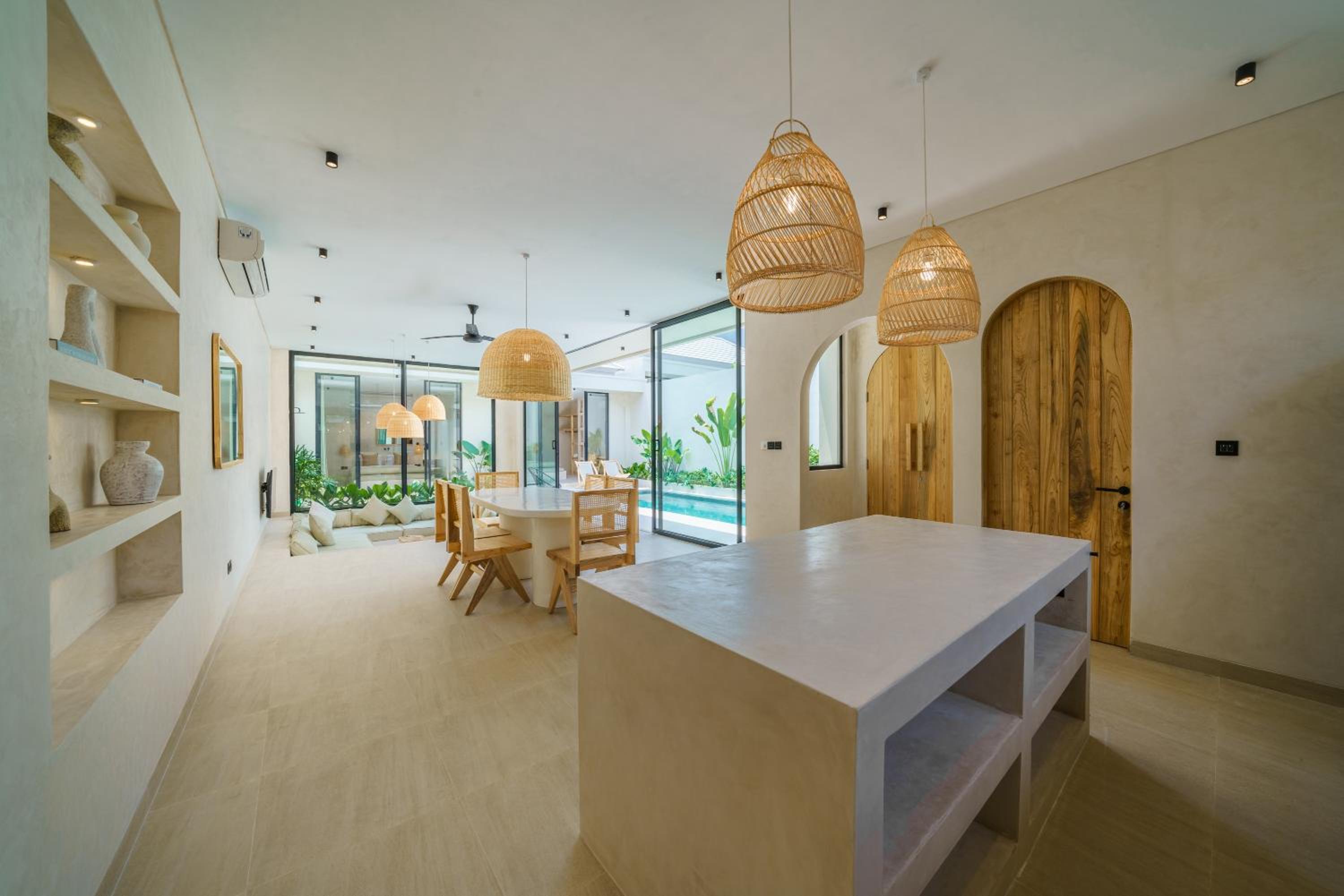 Villa Leros - Modern Chic 2BR Mediterranean Villa in Canggu!