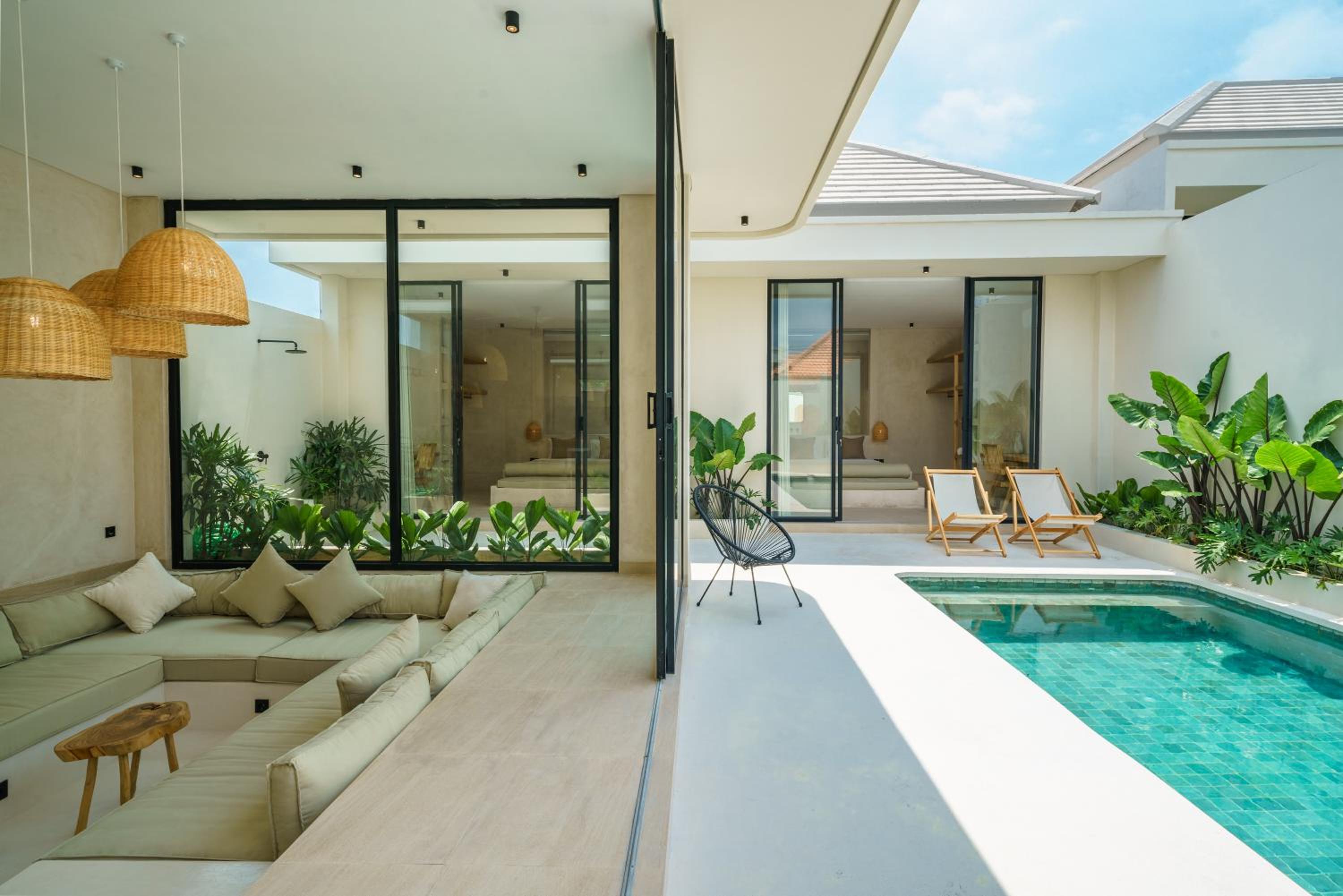 Villa Leros - Modern Chic 2BR Mediterranean Villa in Canggu!
