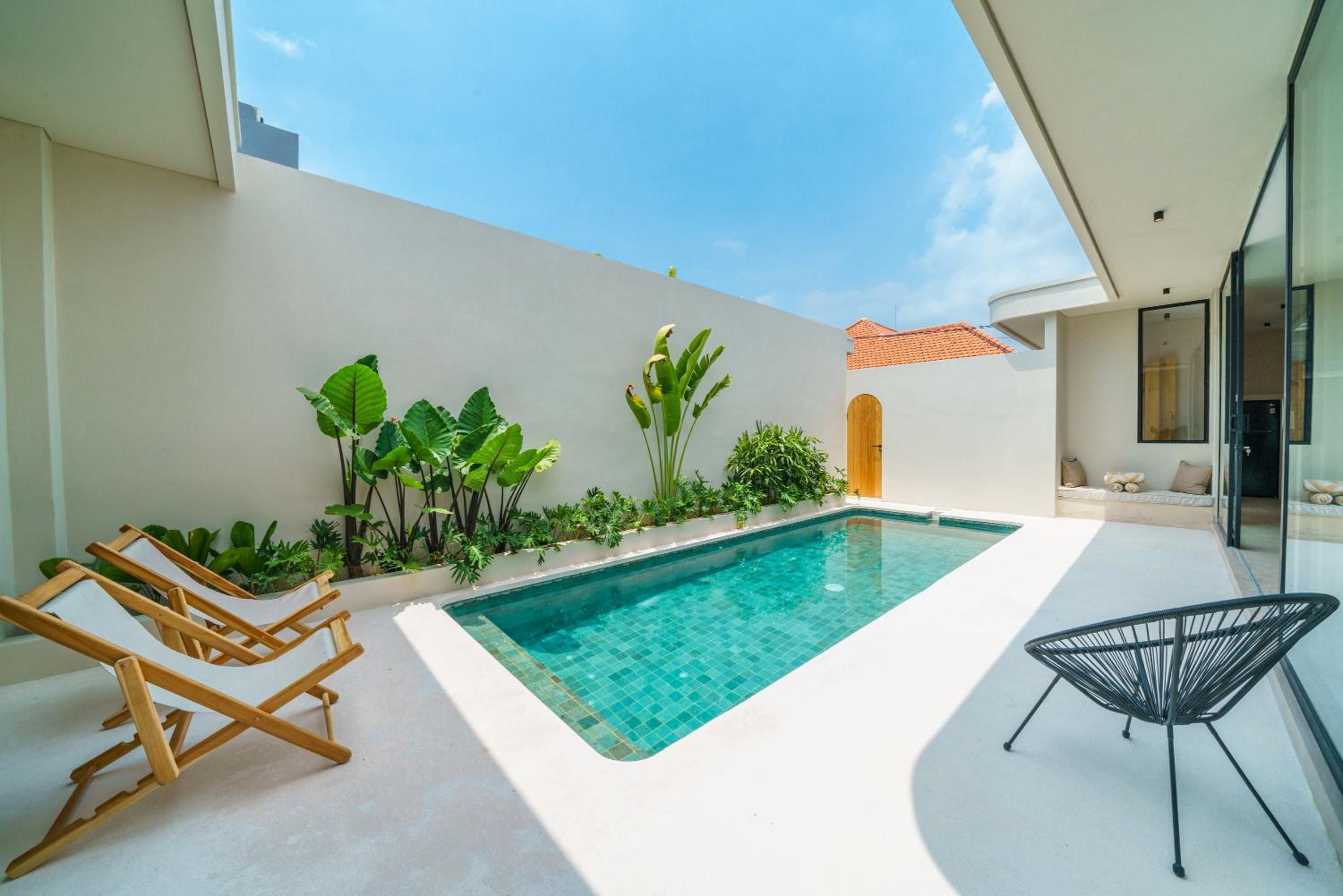 Villa Leros - Modern Chic 2BR Mediterranean Villa in Canggu!