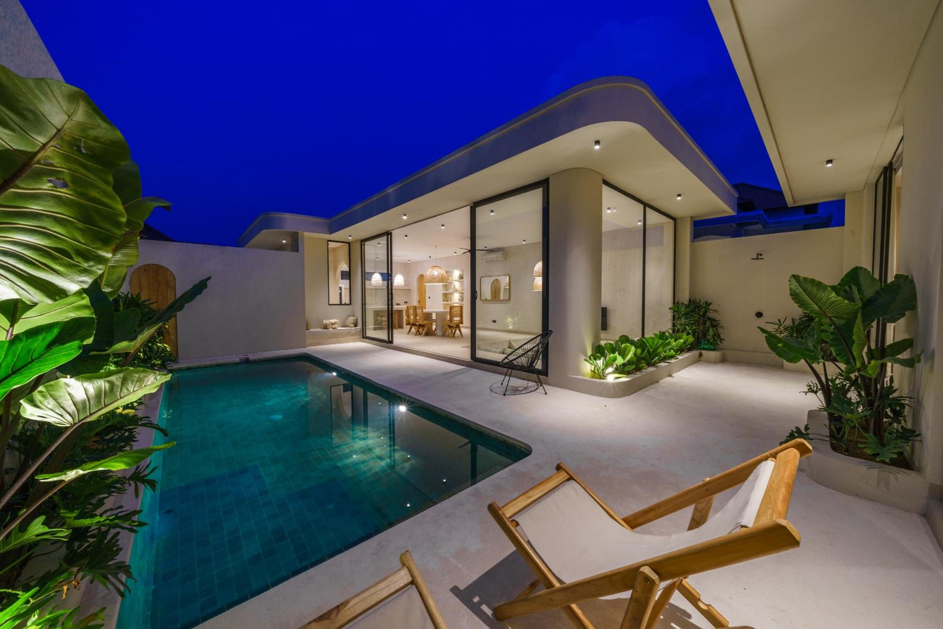 Villa Leros - Modern Chic 2BR Mediterranean Villa in Canggu!