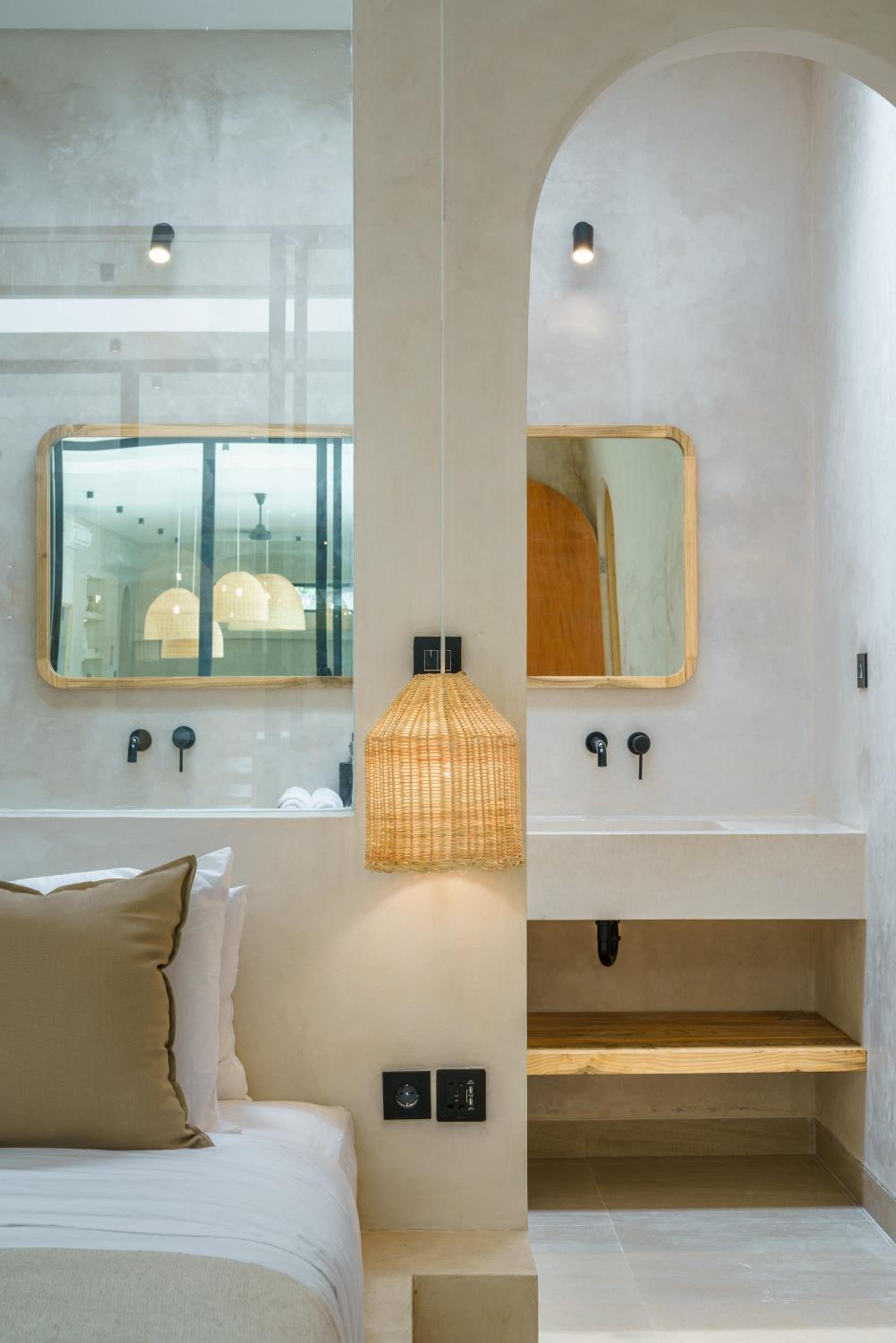 Villa Leros - Modern Chic 2BR Mediterranean Villa in Canggu!