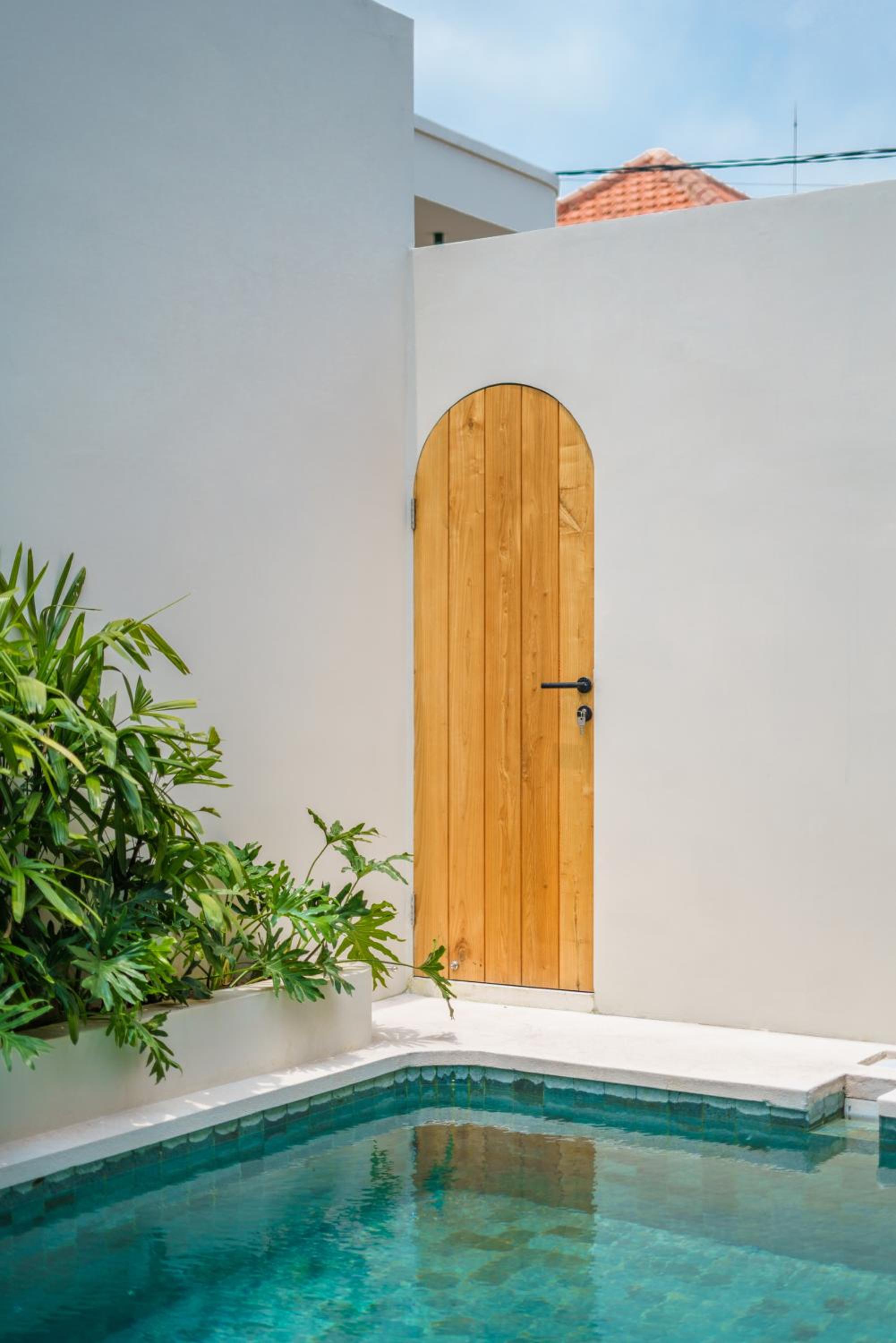 Villa Leros - Modern Chic 2BR Mediterranean Villa in Canggu!