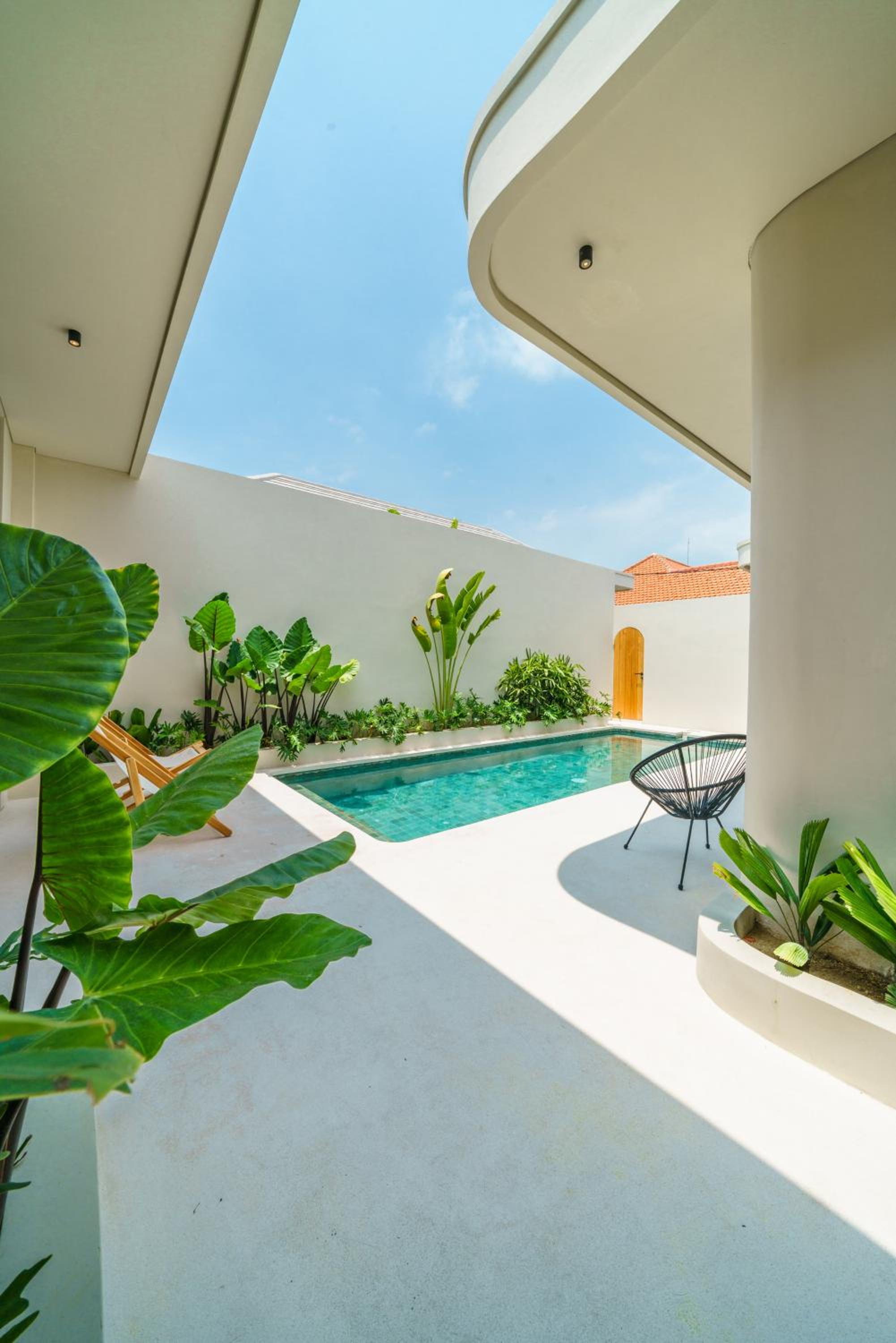 Villa Leros - Modern Chic 2BR Mediterranean Villa in Canggu!