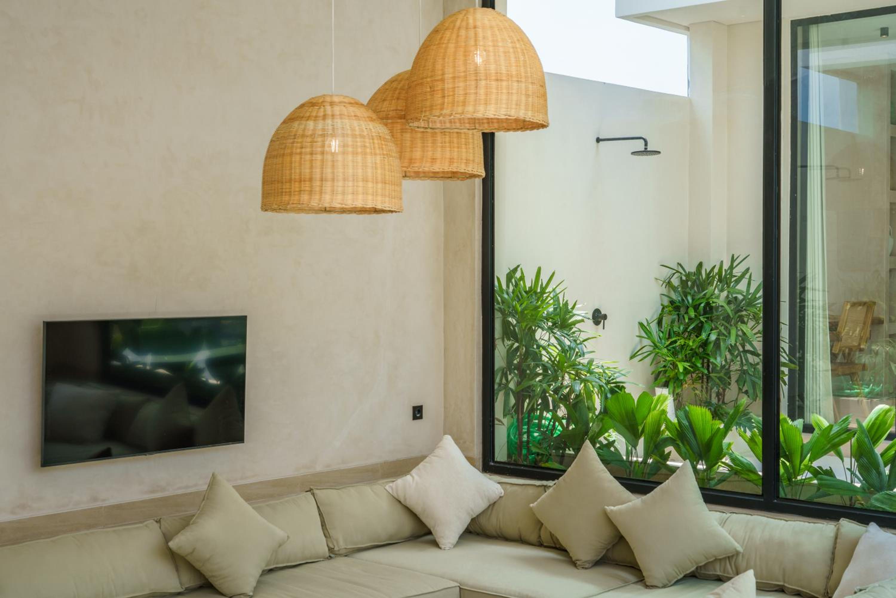 Villa Leros - Modern Chic 2BR Mediterranean Villa in Canggu!