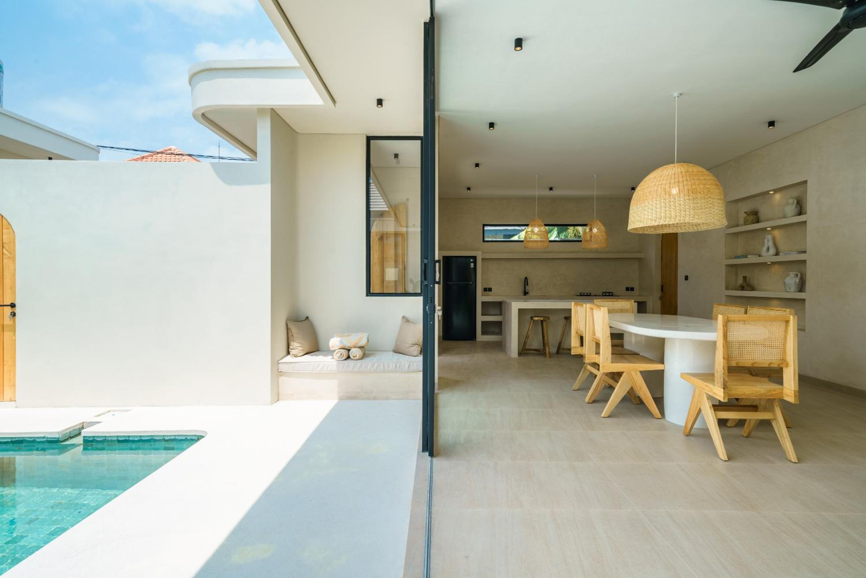Villa Leros - Modern Chic 2BR Mediterranean Villa in Canggu!