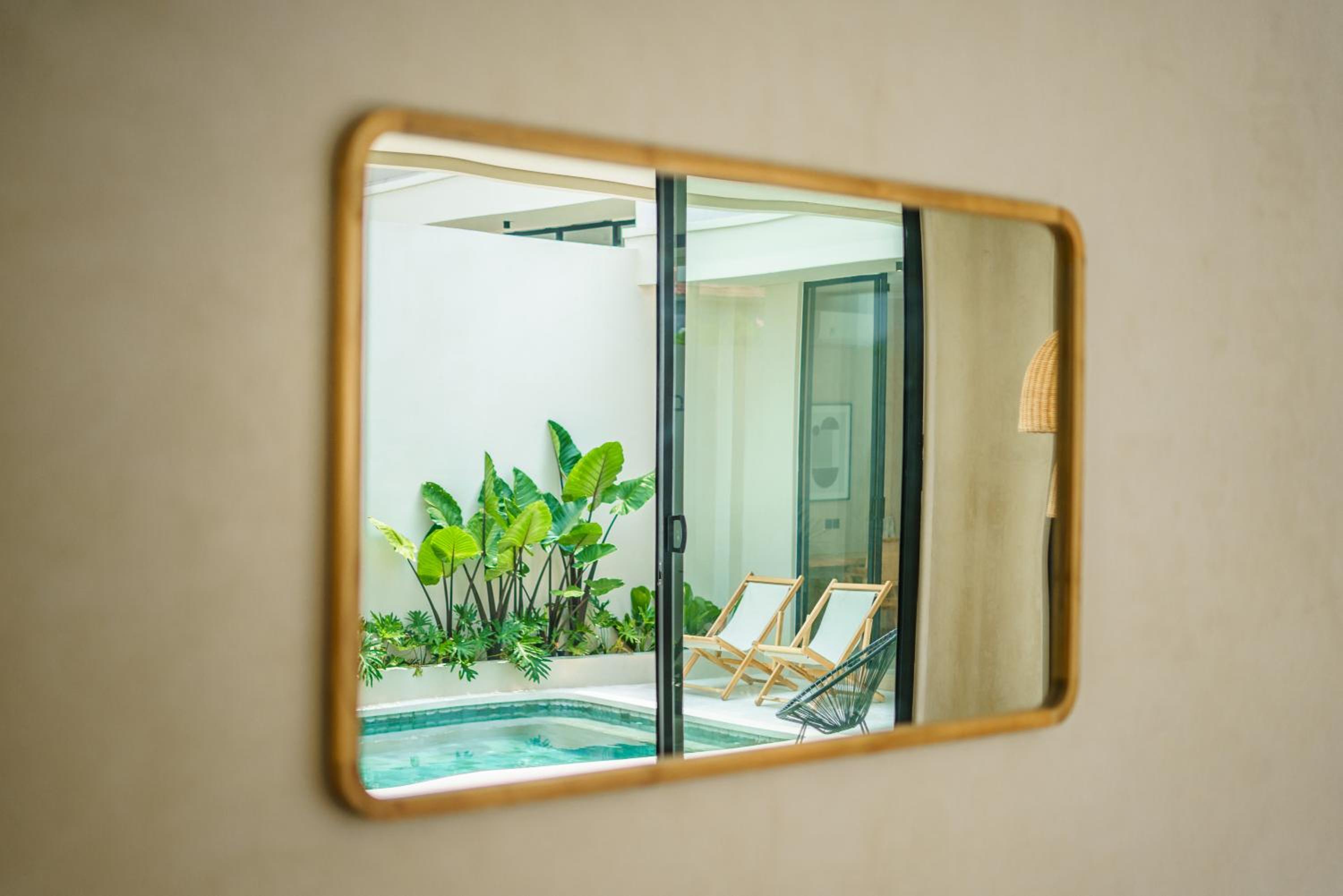 Villa Leros - Modern Chic 2BR Mediterranean Villa in Canggu!