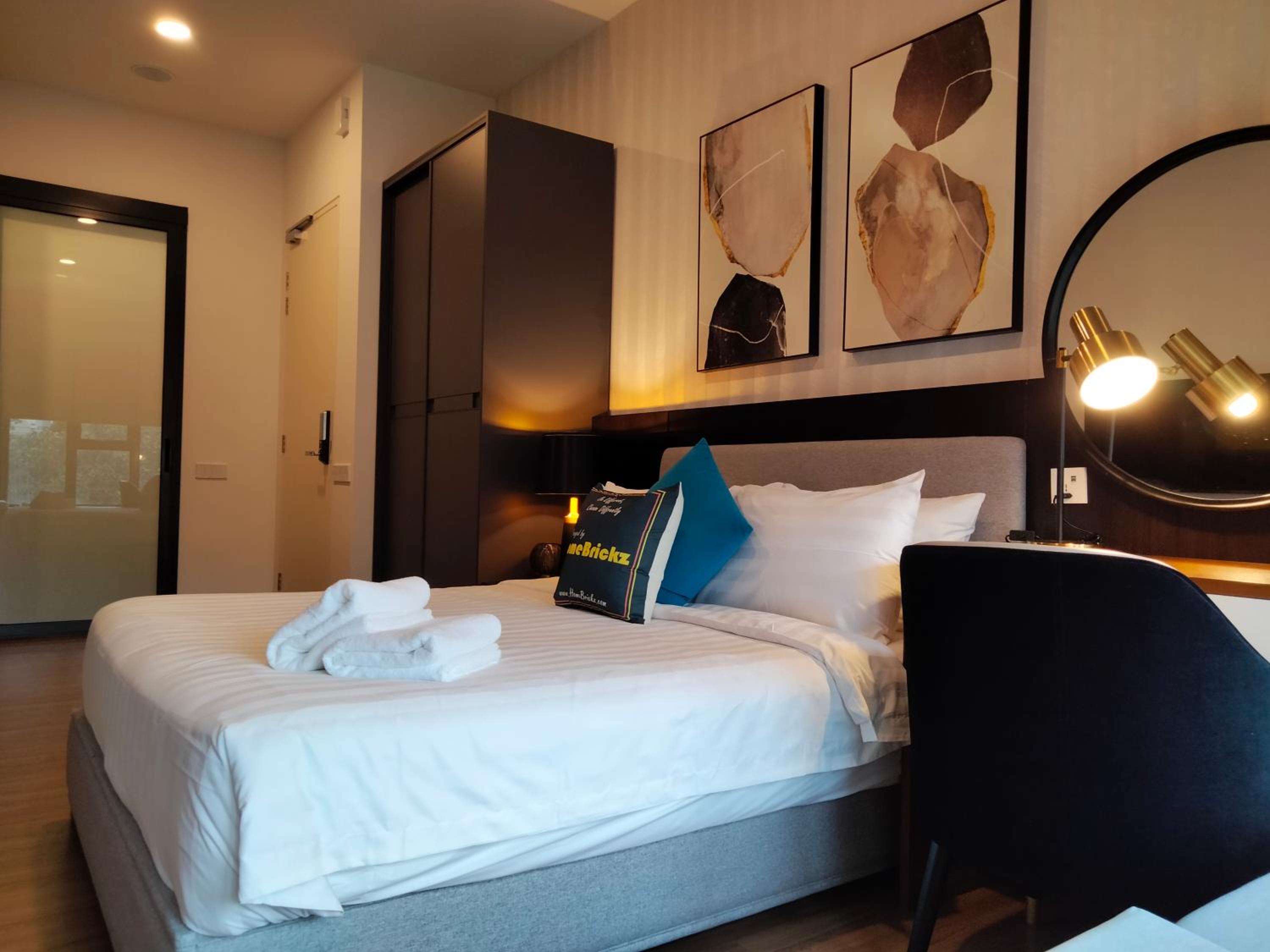 Ceylonz Suites Bukit Bintang I HomeBrickz