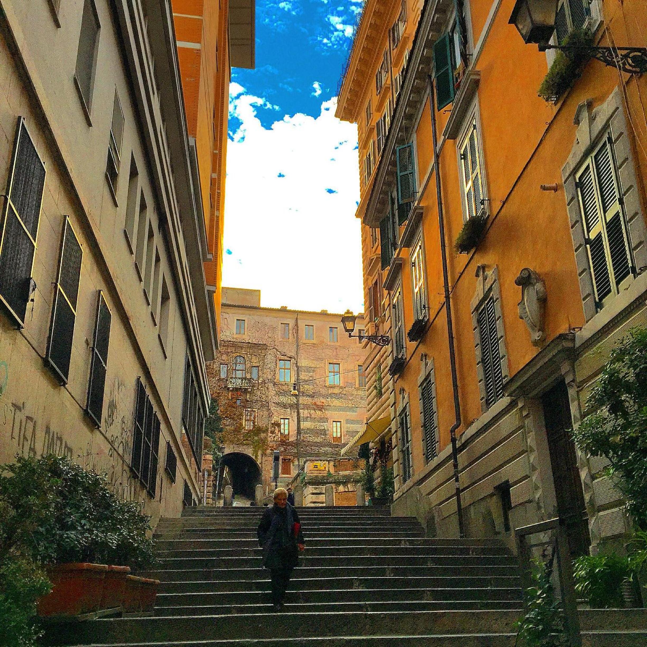 RHOMENJOY Open Space Colosseo