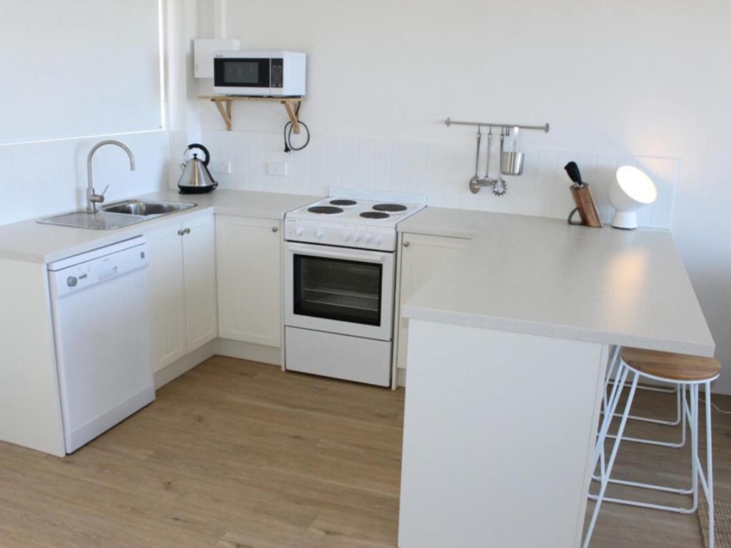 Nalu - Hosted by Burleigh Letting