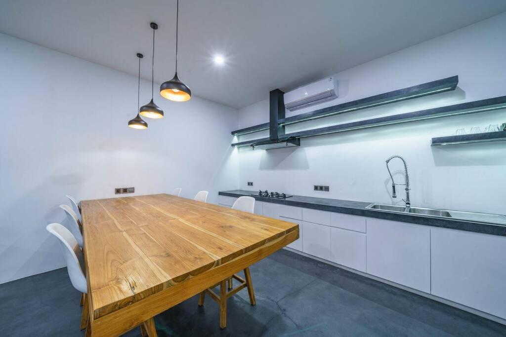 Loft Berawa 3 - Stunning 1-bdr luxury loft in Great Location !