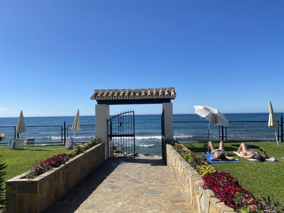 Playa Real Beach apartment Marbesa Marbella