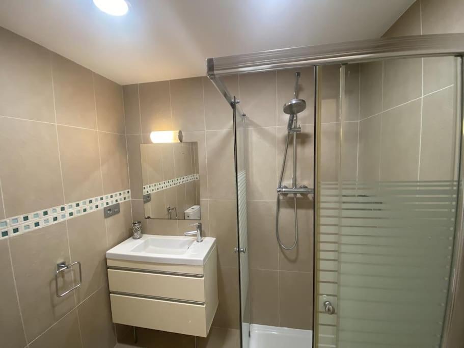 Playa Real Beach apartment Marbesa Marbella