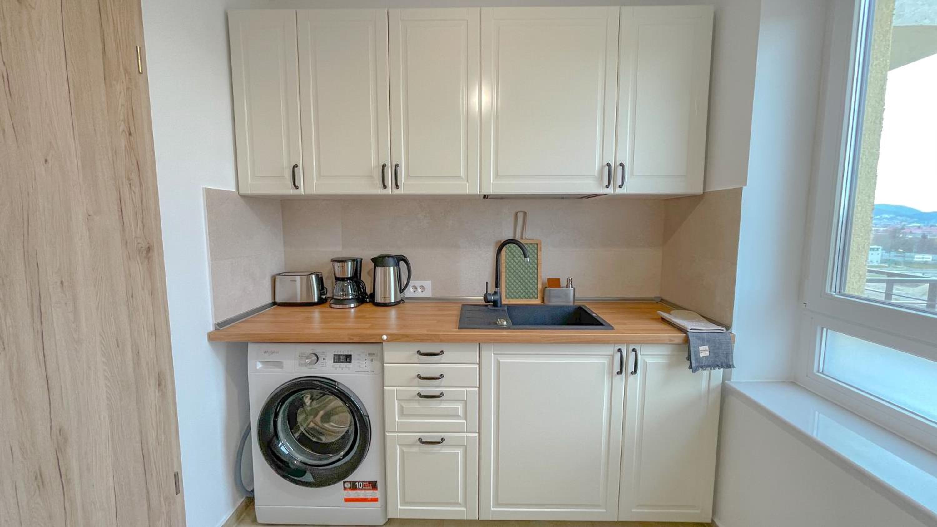 DreamView Apartment with private parking