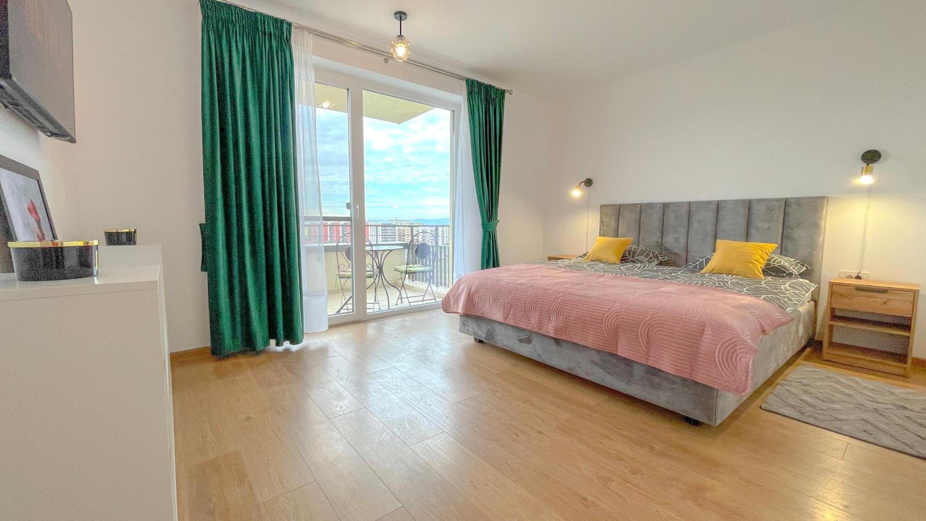 DreamView Apartment with private parking