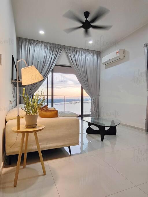 Amberside, Country Garden Danga Bay Homestay by WELCOME HOME