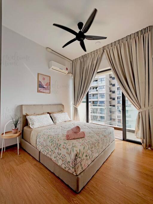 Amberside, Country Garden Danga Bay Homestay by WELCOME HOME