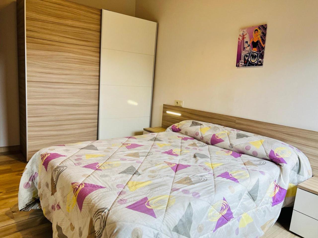 Apartamentos Raíces
