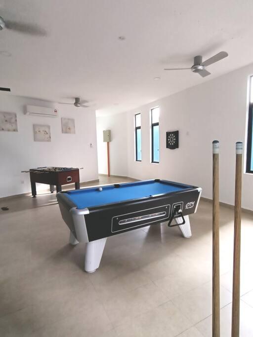 D'Pristine 2BR walking to Legoland Netflix by STAY view 5