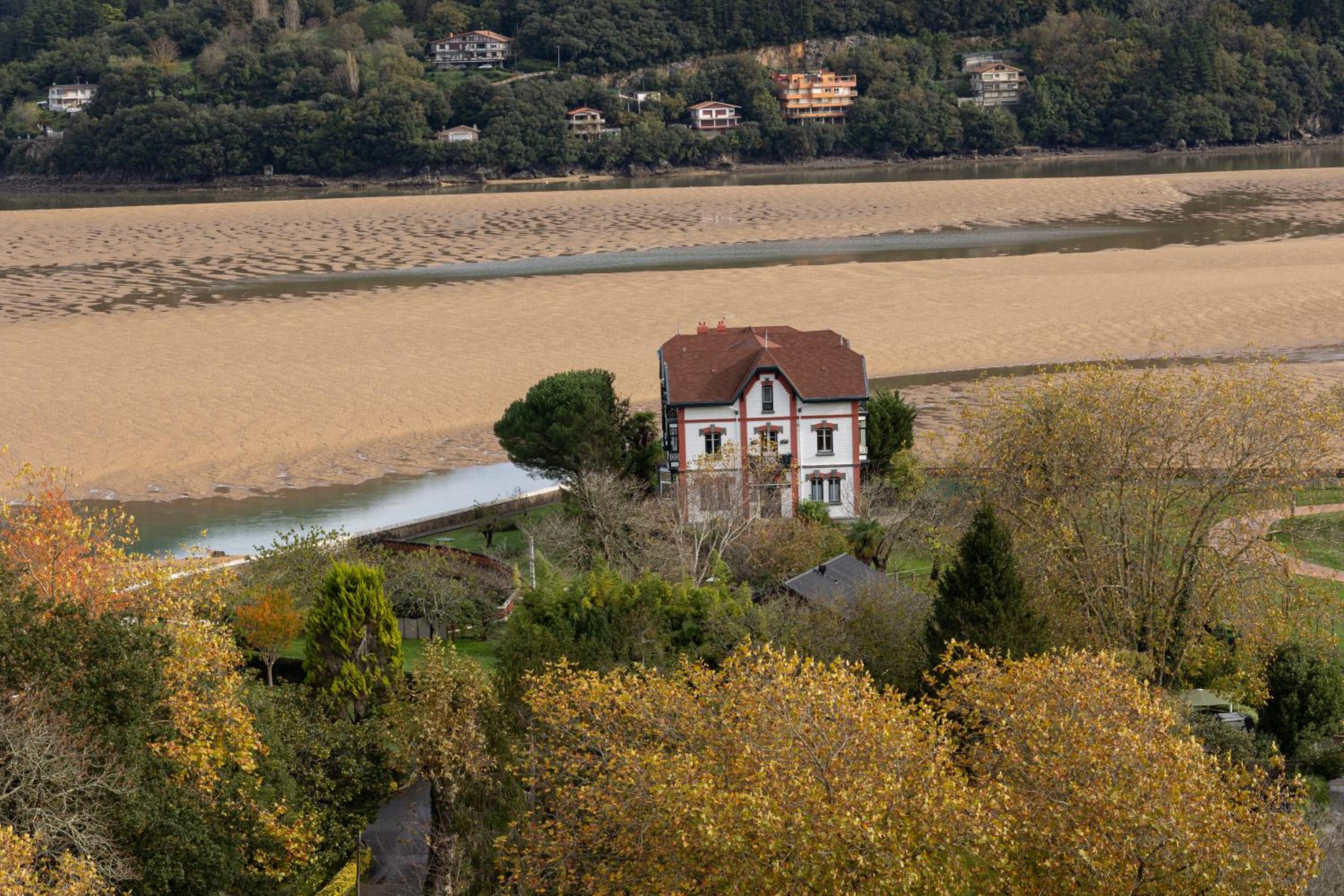 Photo 23