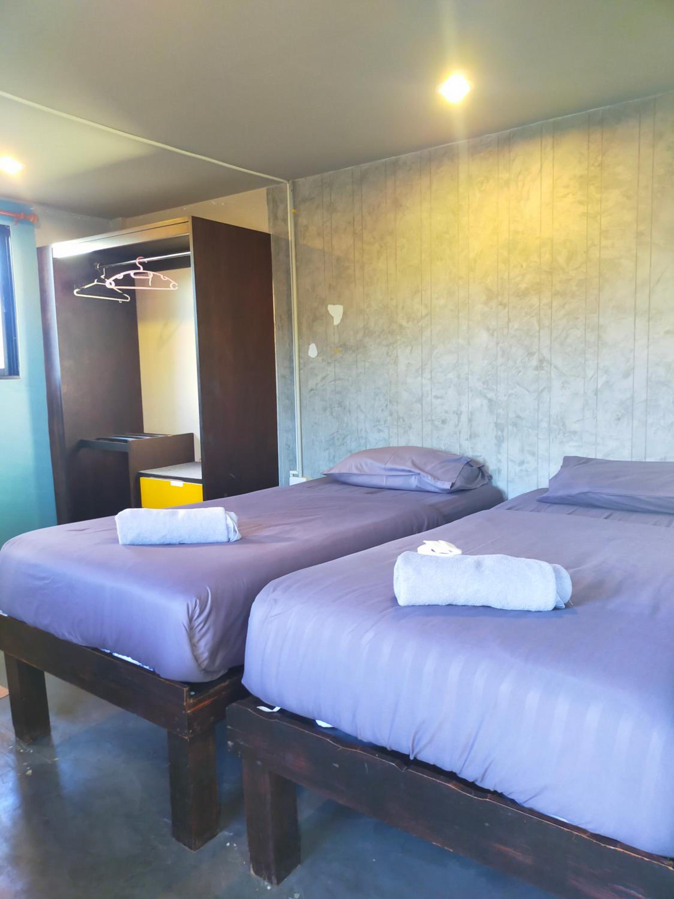 9 Hostel