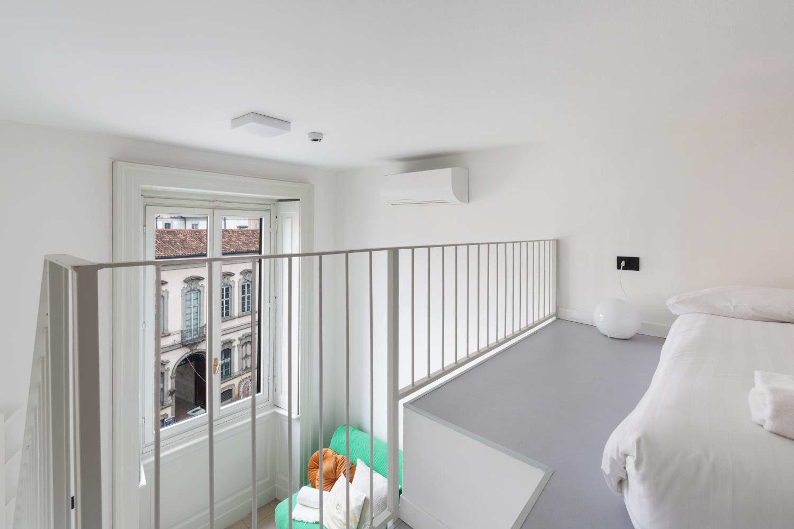 GuestHost - Central Studio APTS Milano-Corso Magenta