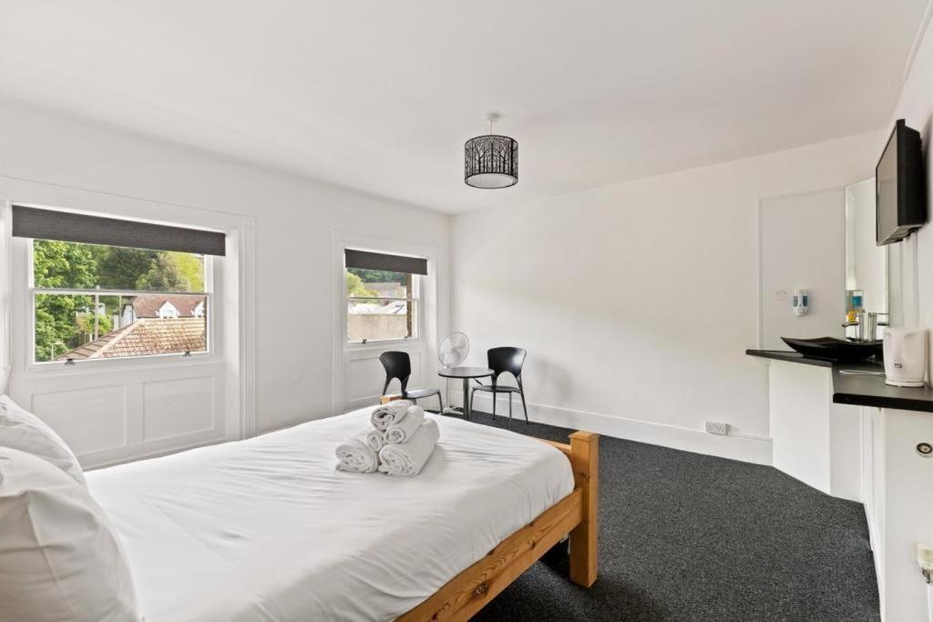 Dover Town Rooms - Short Lets & Serviced Accommodation - Dover view 2