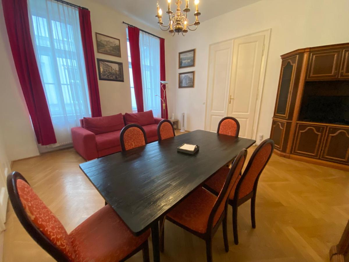 Apartments Opera