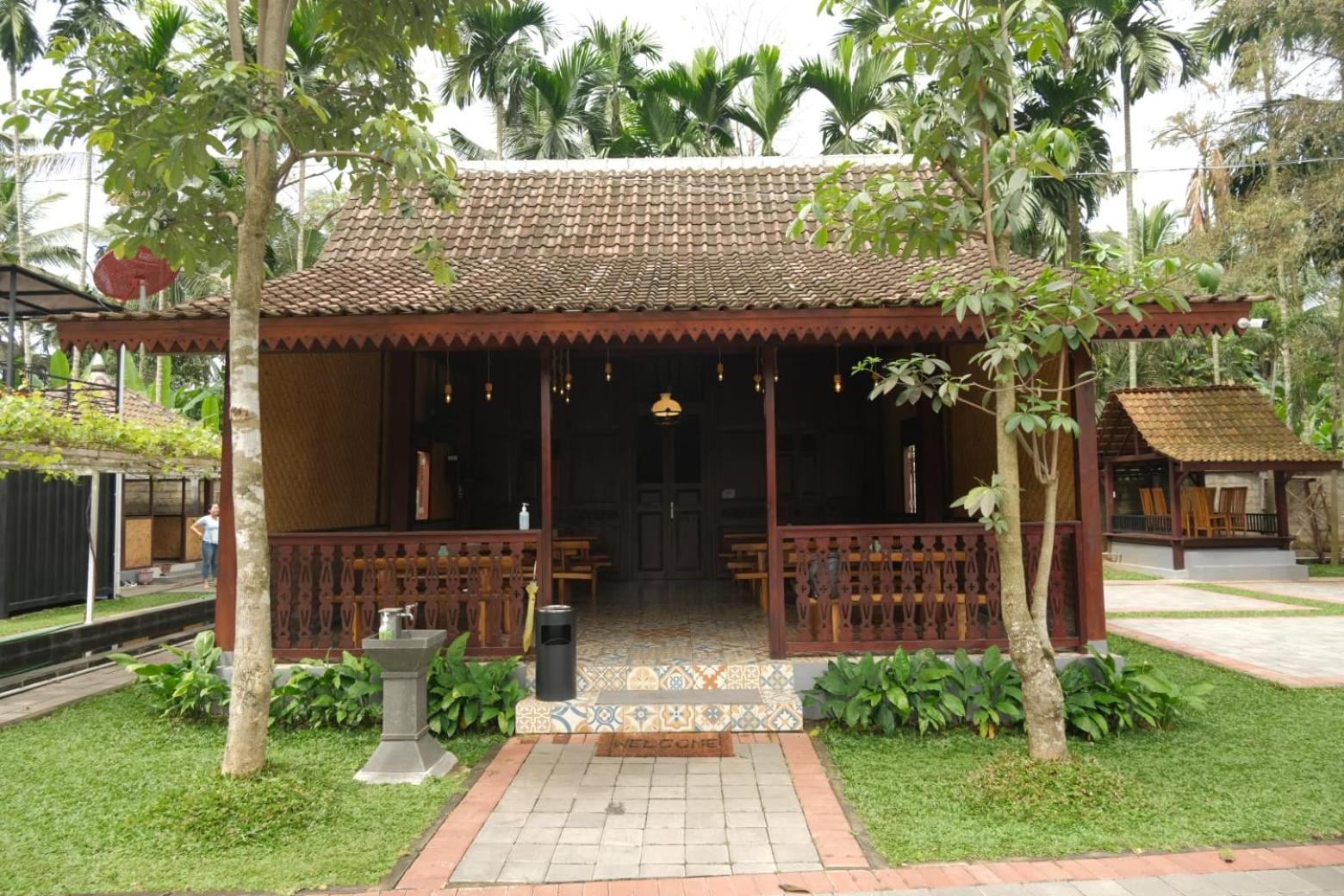Kayon Griya Osing Villa - Ijen view 5