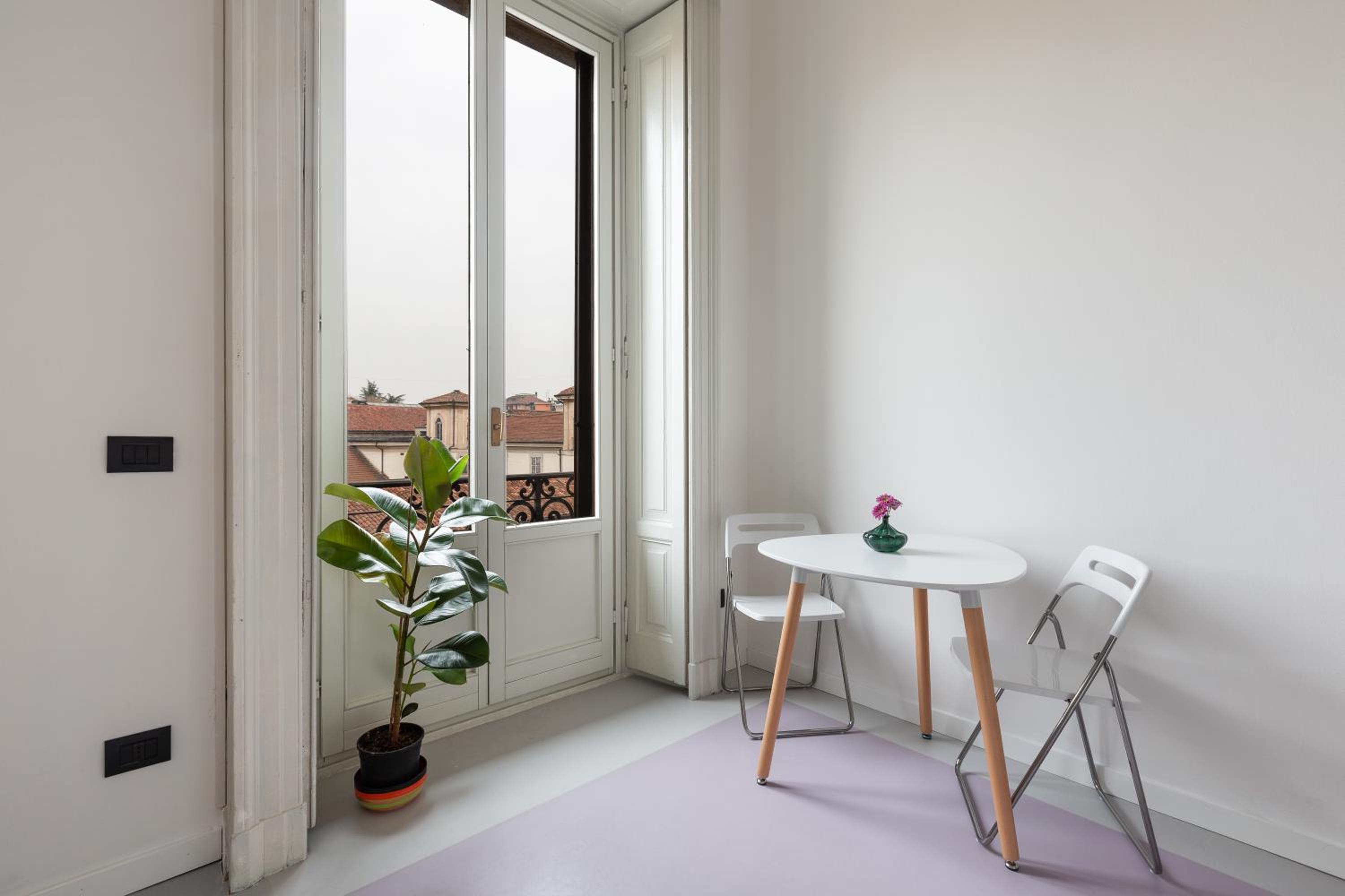 GuestHost - Central Studio APTS Milano-Corso Magenta