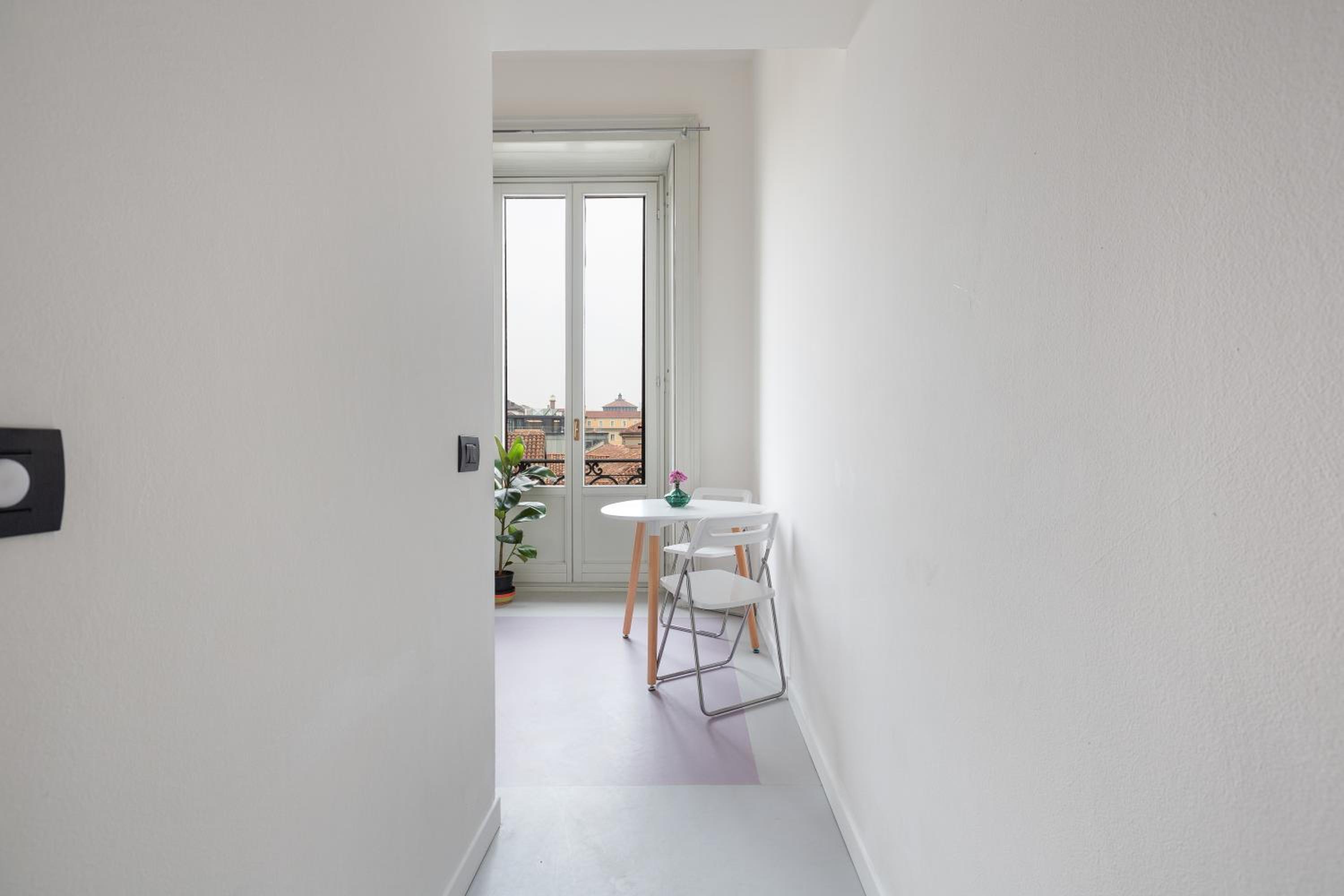 GuestHost - Central Studio APTS Milano-Corso Magenta