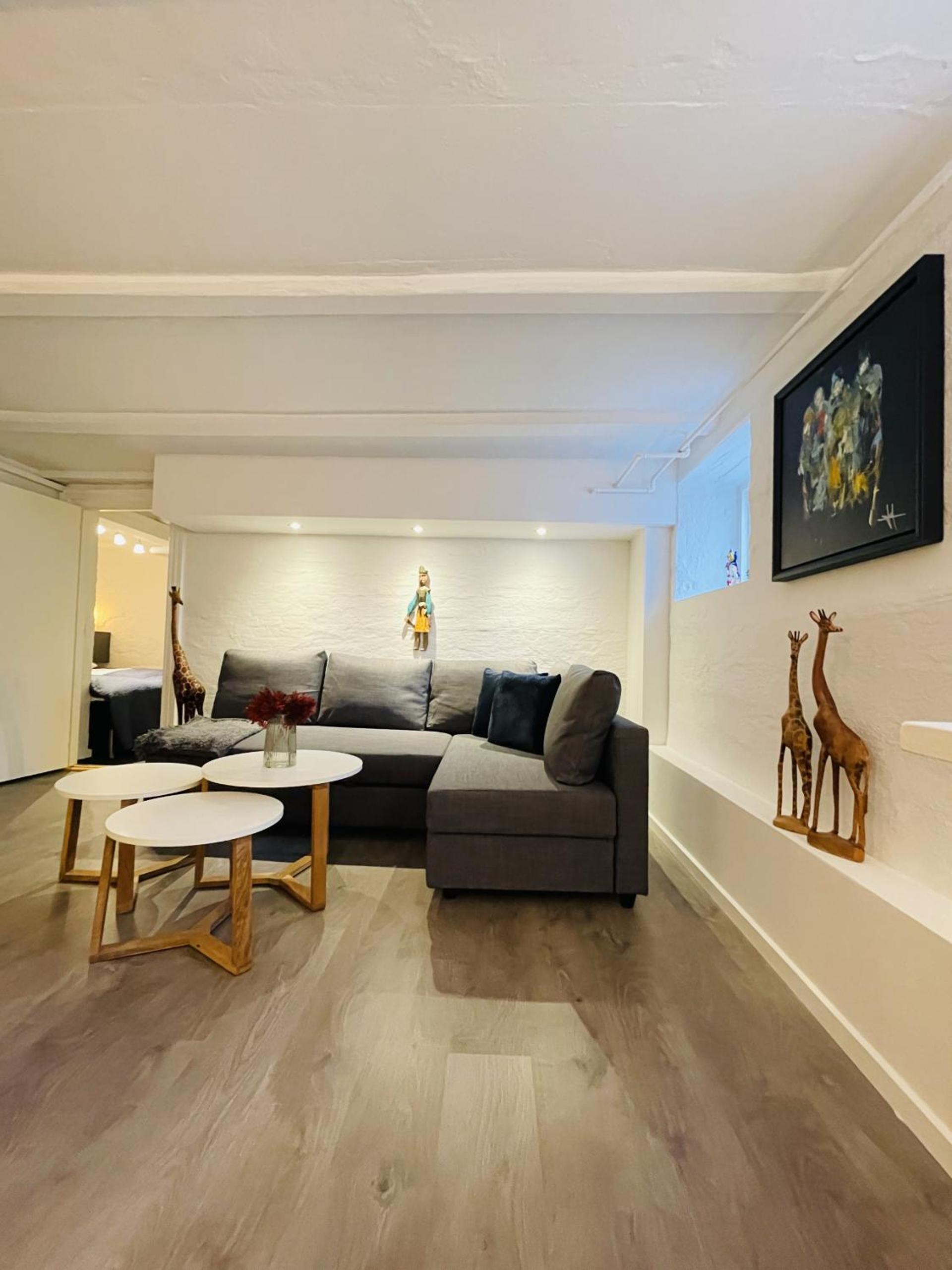 aday - Modern apartment in the Heart of Aalborg view 2