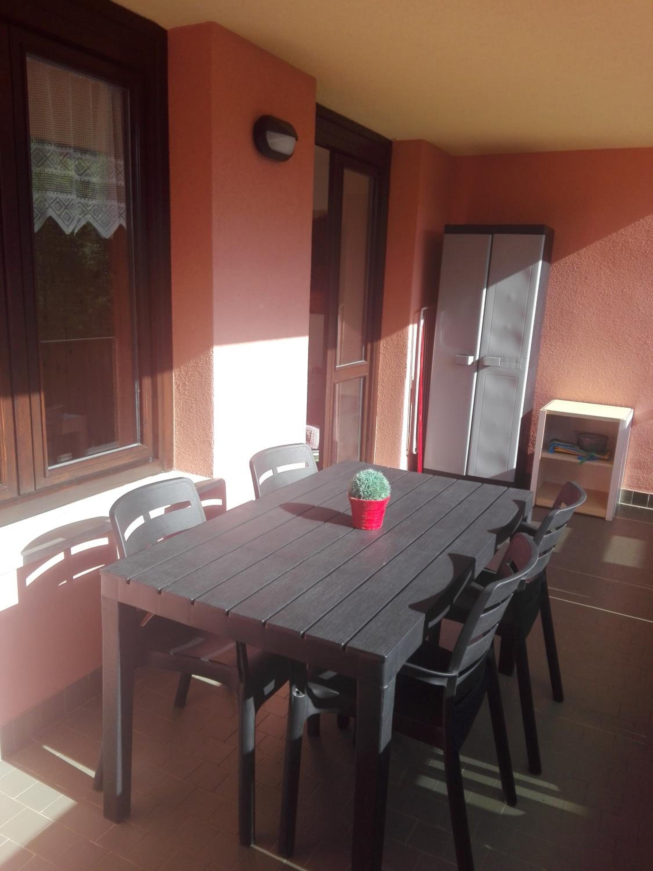 Ski-Garden apartamentos con terraza en Mezzana — balance & terrace