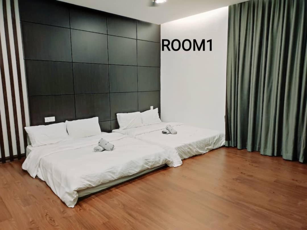 Bungalow cheras hijauan residence HomeStay 6 bedrooms photo 2