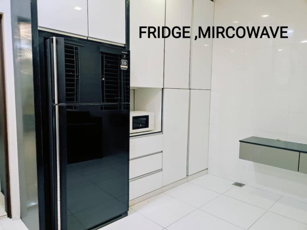 Bungalow cheras hijauan residence HomeStay 6 bedrooms photo 8