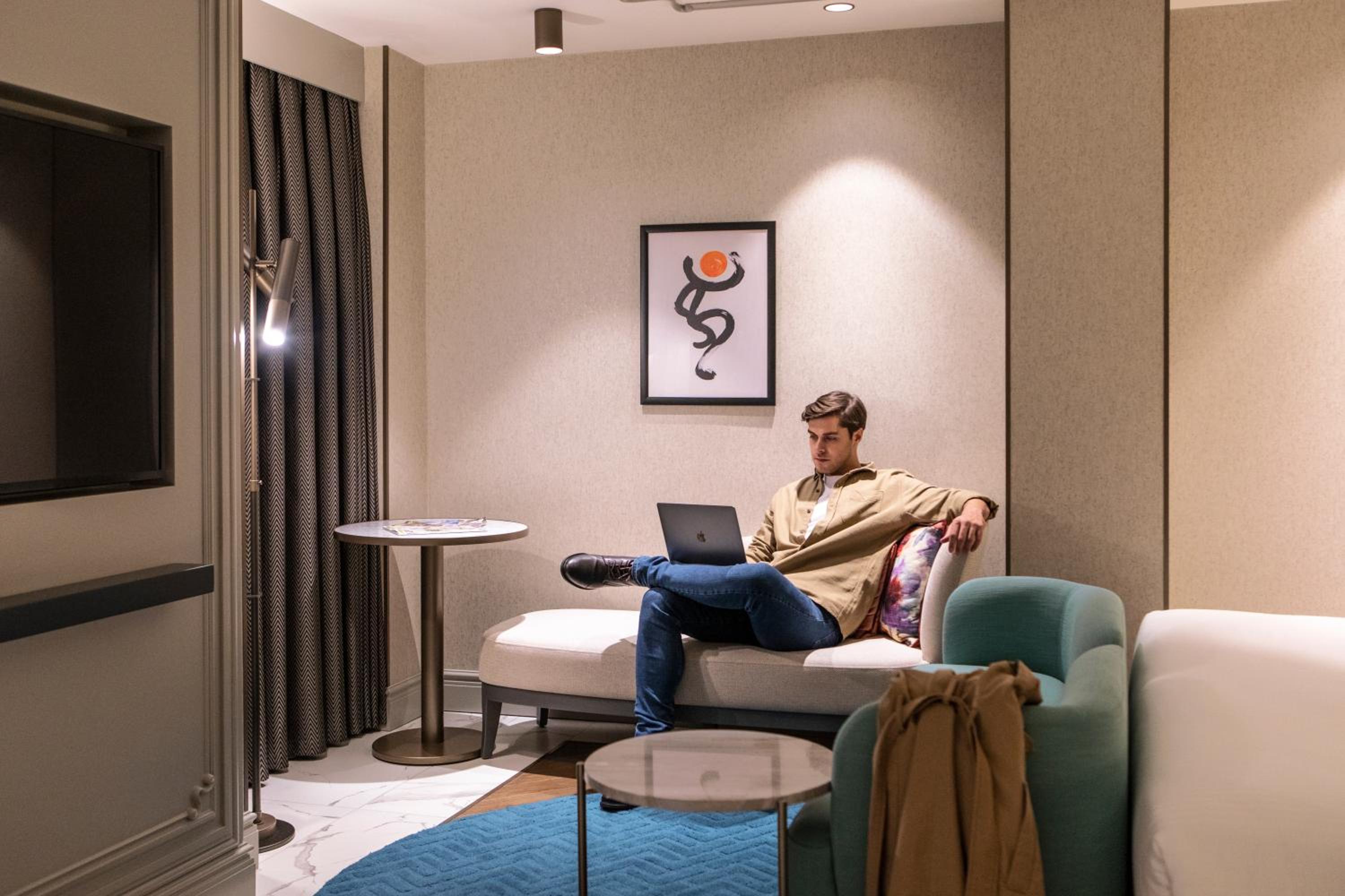 Stayso The House Otel - Image 47