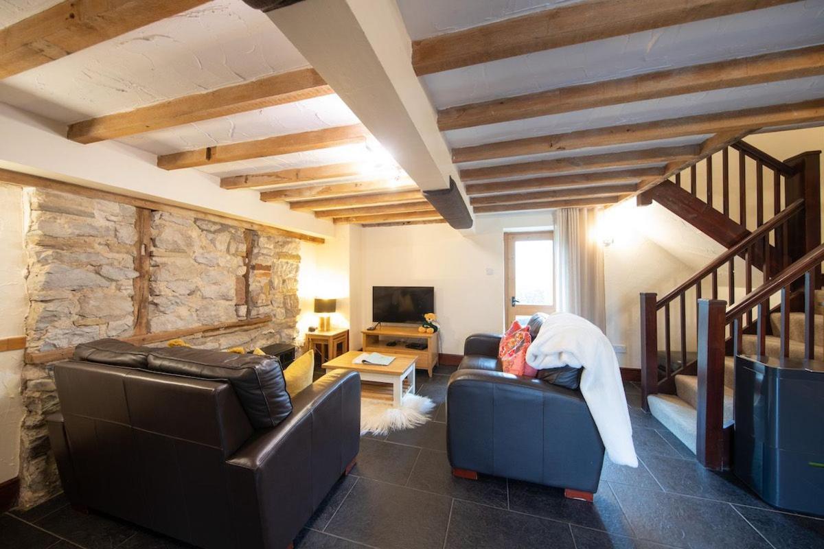 Lomas Cottage